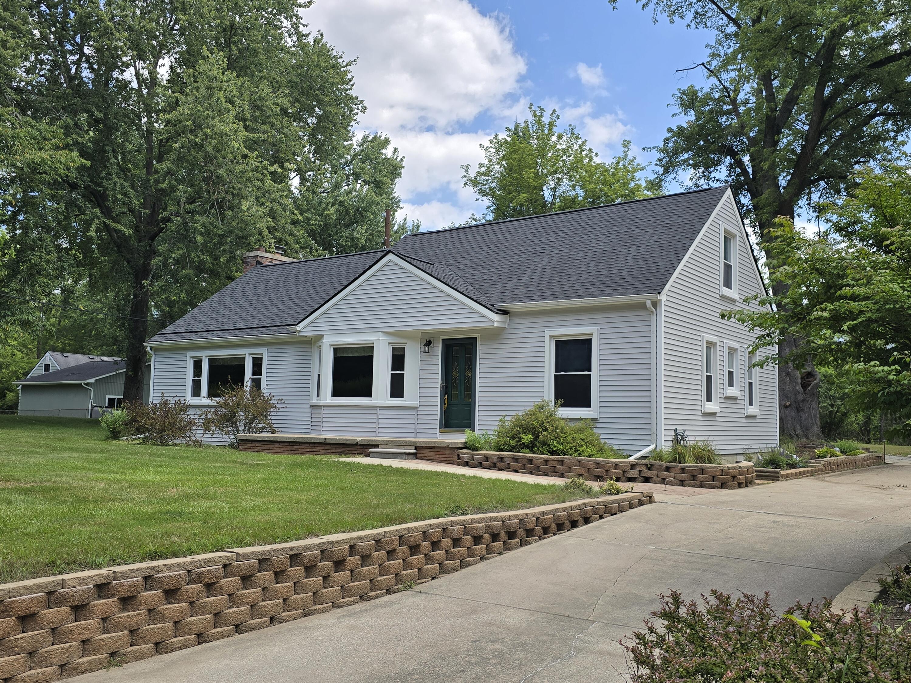 3418 N Dixboro Road Property Photo 1