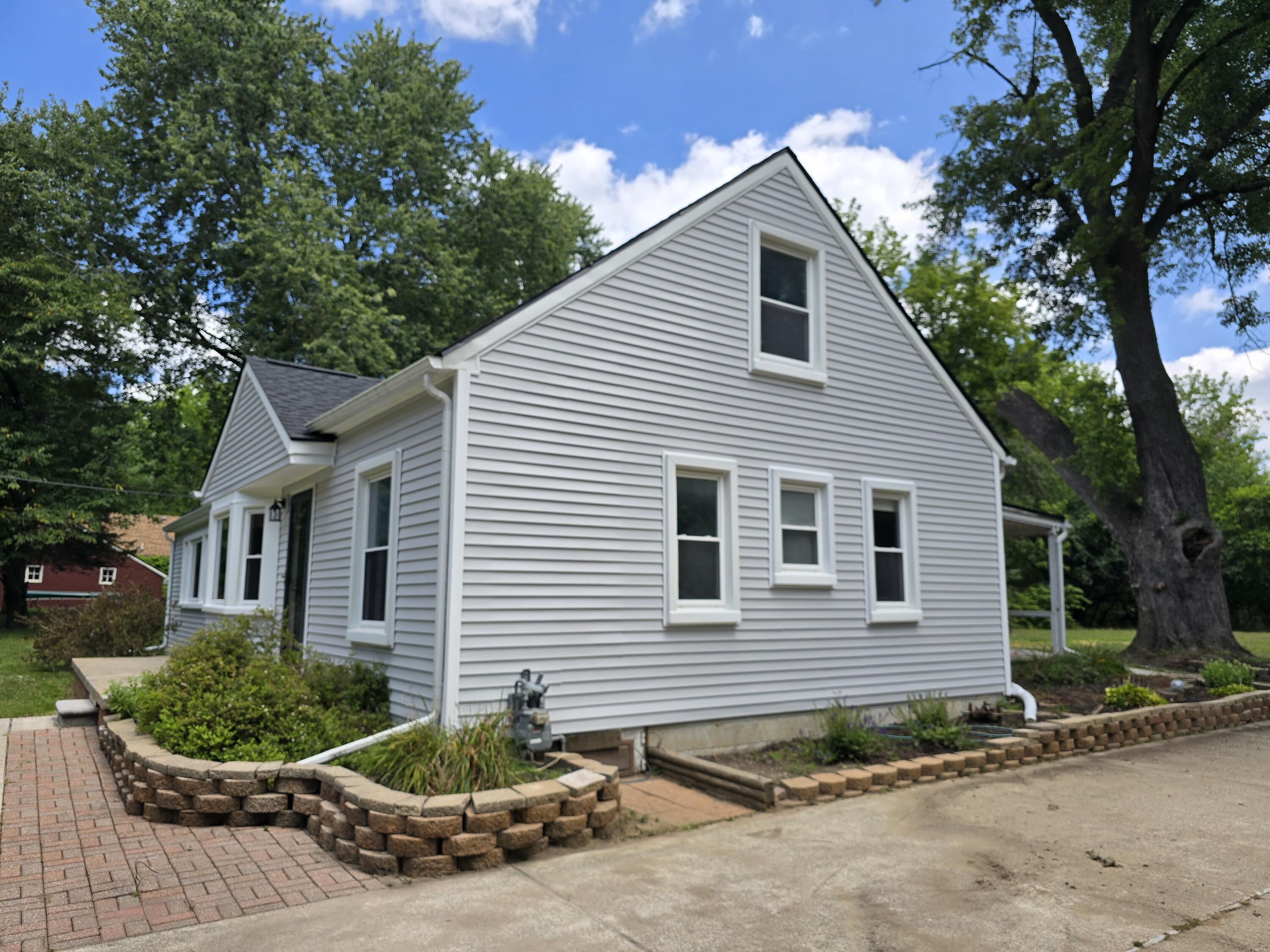 3418 N Dixboro Road Property Photo 3