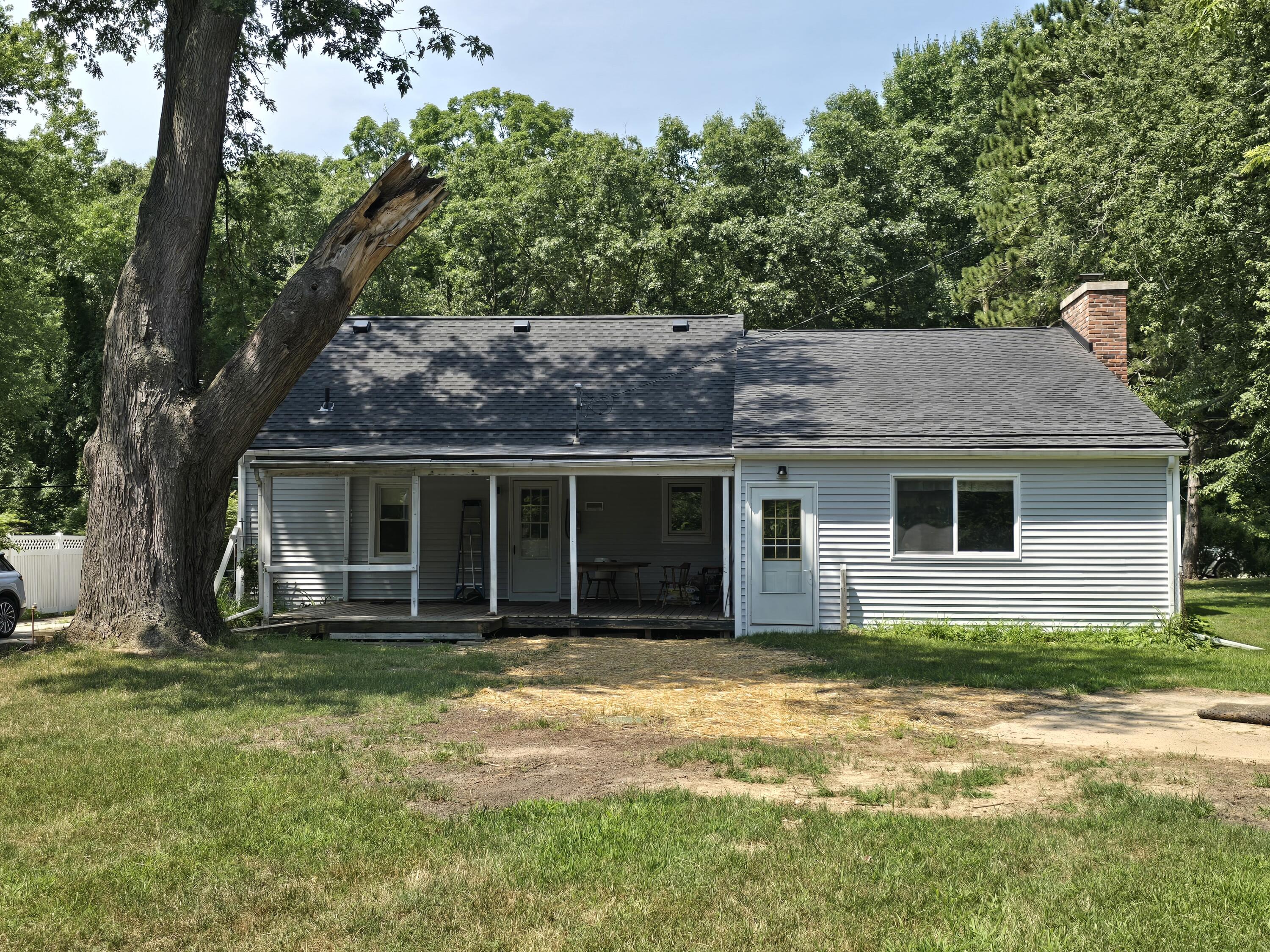 3418 N Dixboro Road Property Photo 5