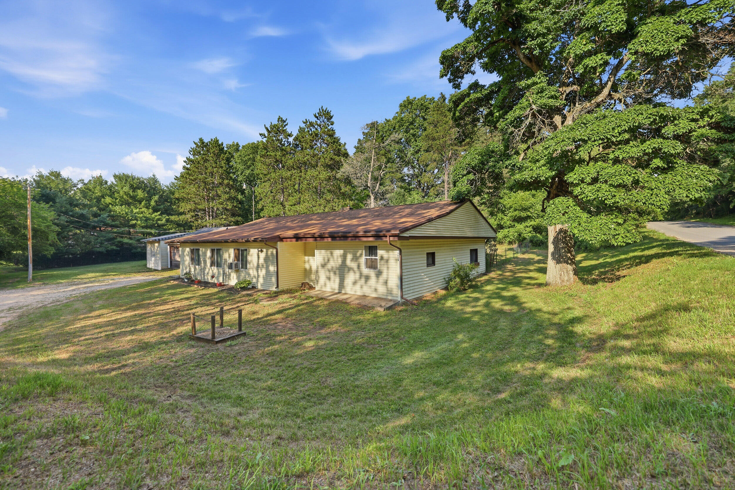13659 Krauskopf Road Ne Property Photo 2