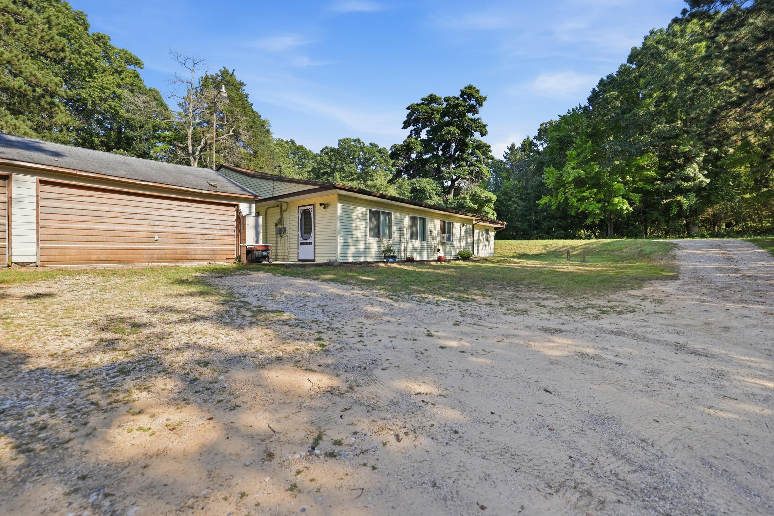 13659 Krauskopf Road Ne Property Photo 3