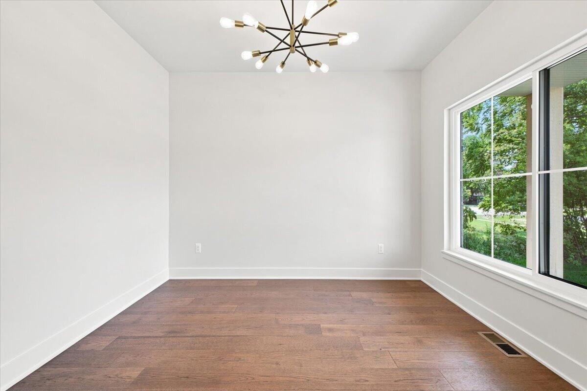 41 Starr Drive Property Photo 5