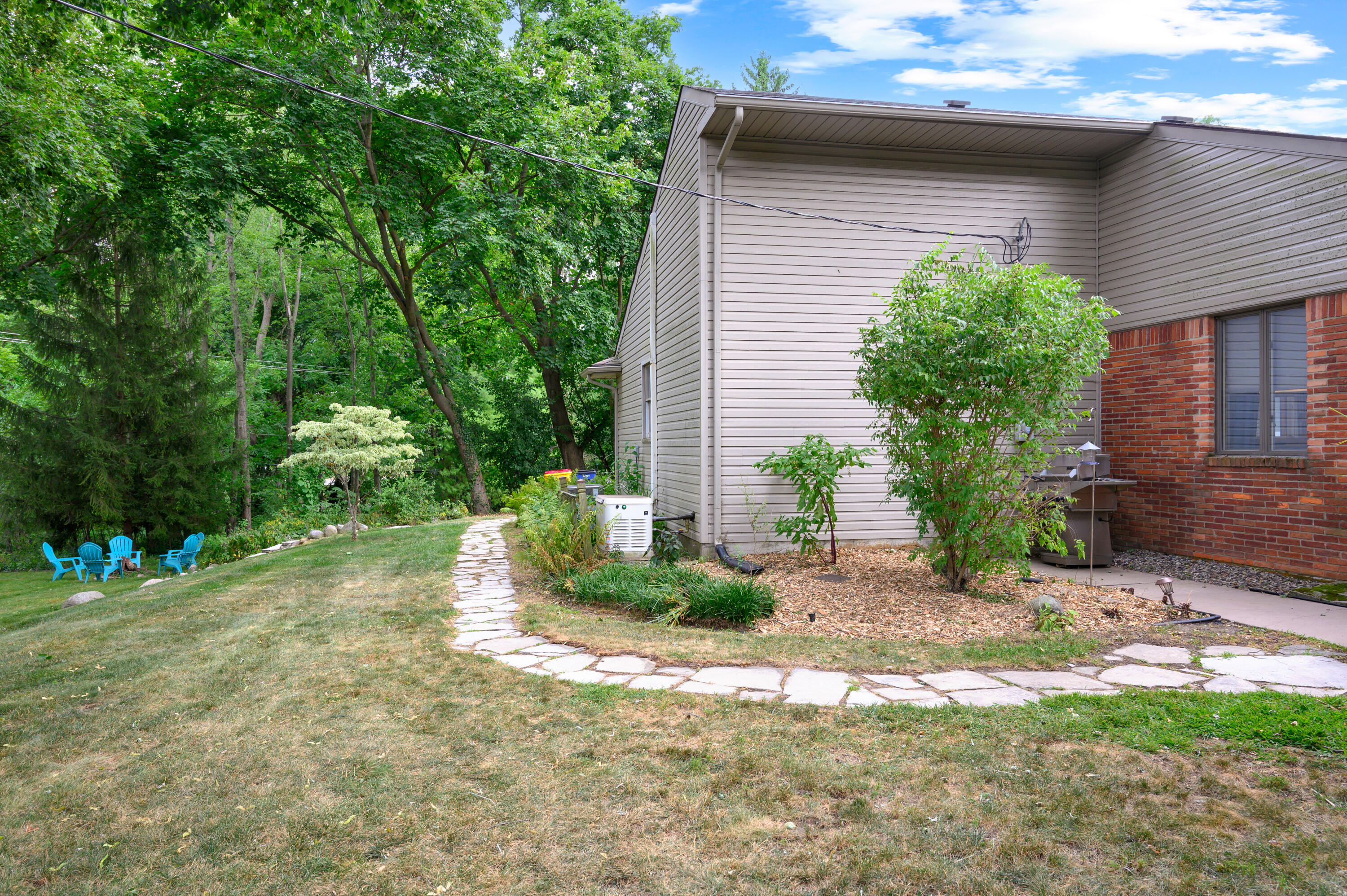 899 Fox Run Property Photo 25