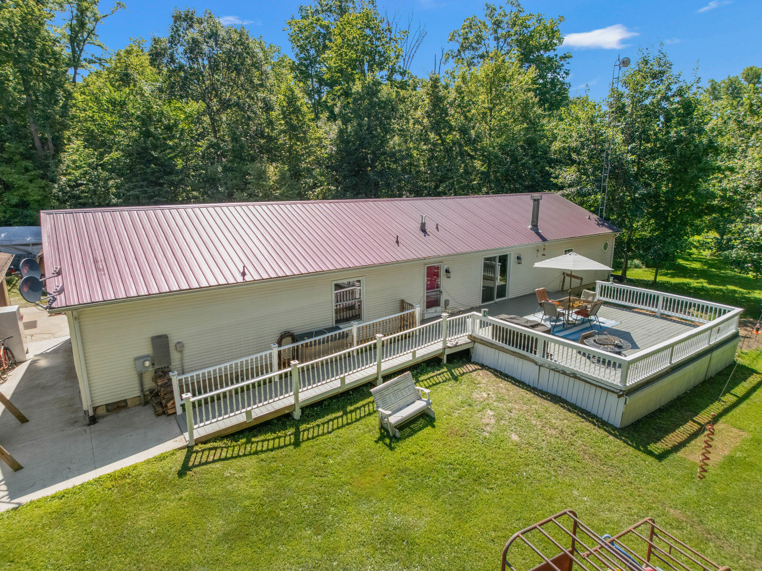4561 Oak Glen Drive Property Photo 11