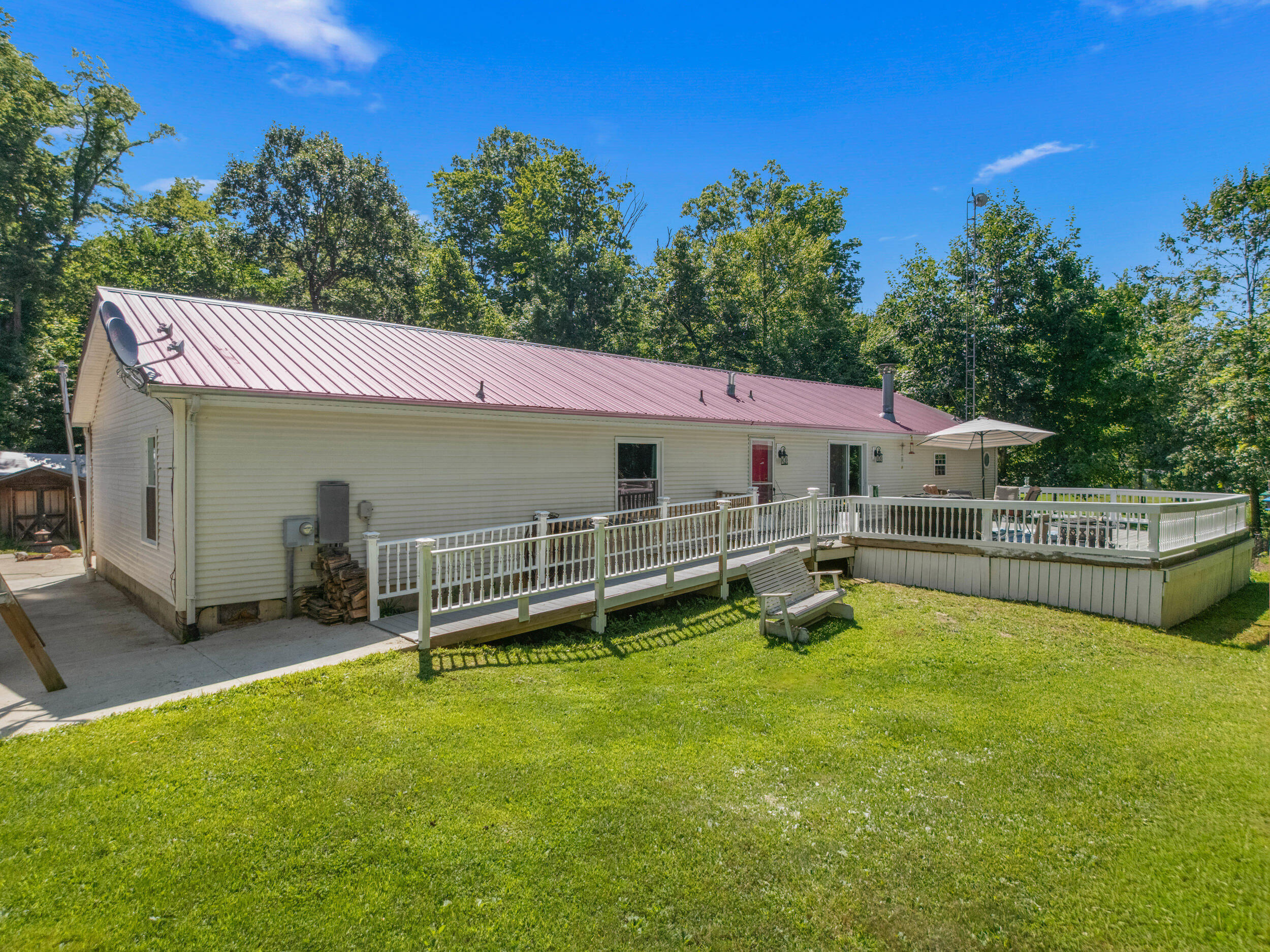 4561 Oak Glen Drive Property Photo 15