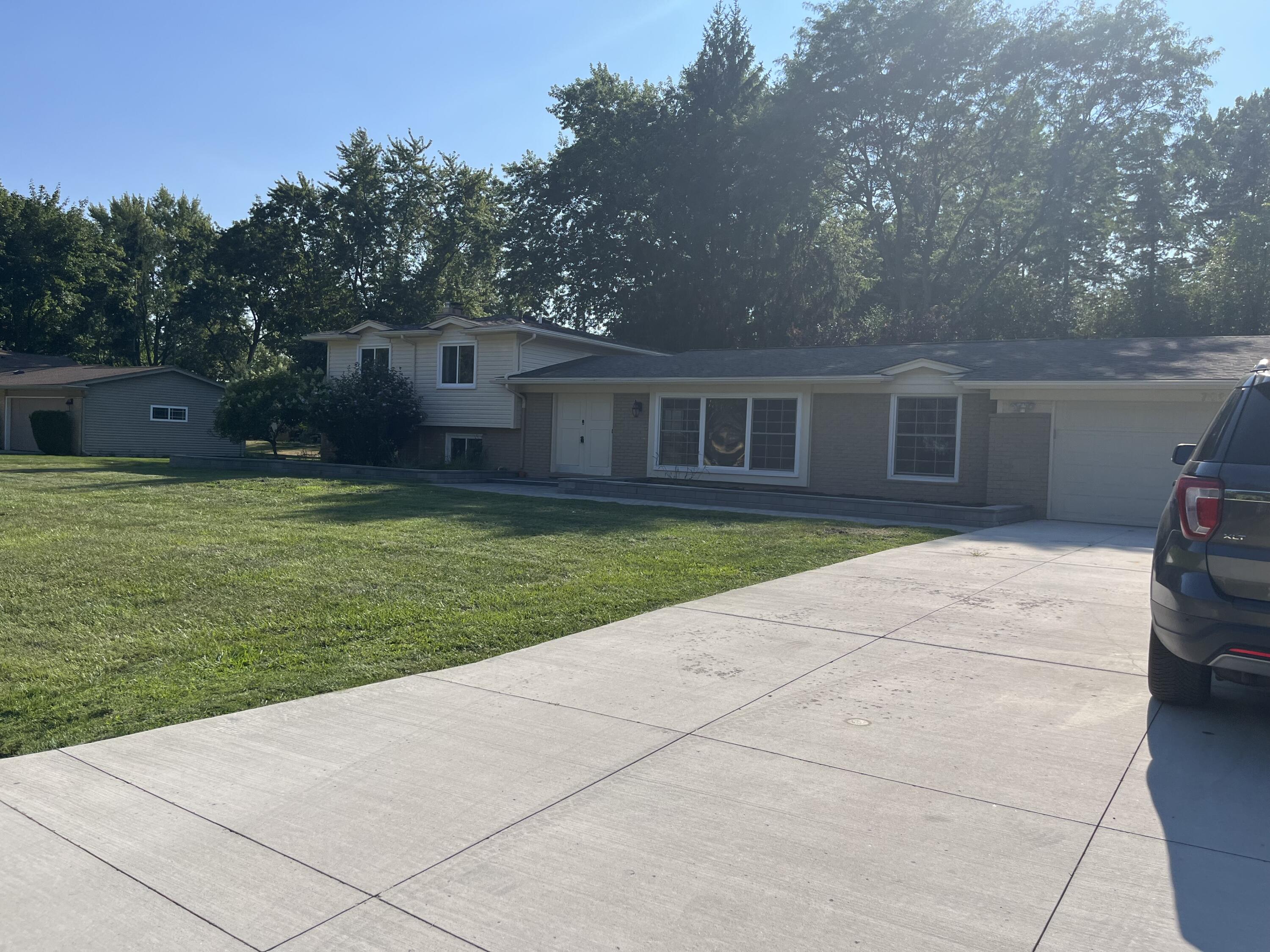 7096 Riverstone Road Property Photo 2