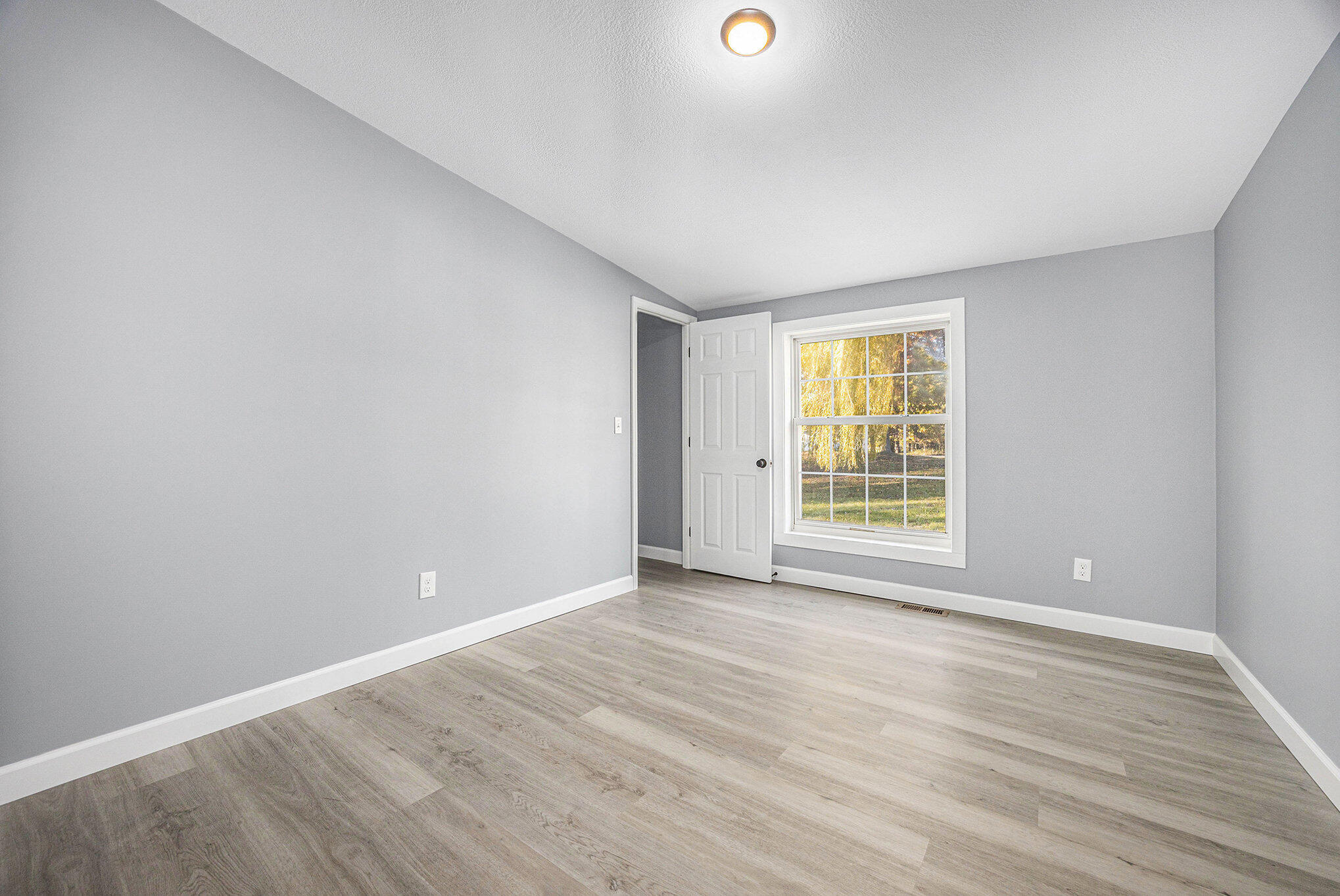 8680 16 Mile Road Ne Property Photo 11
