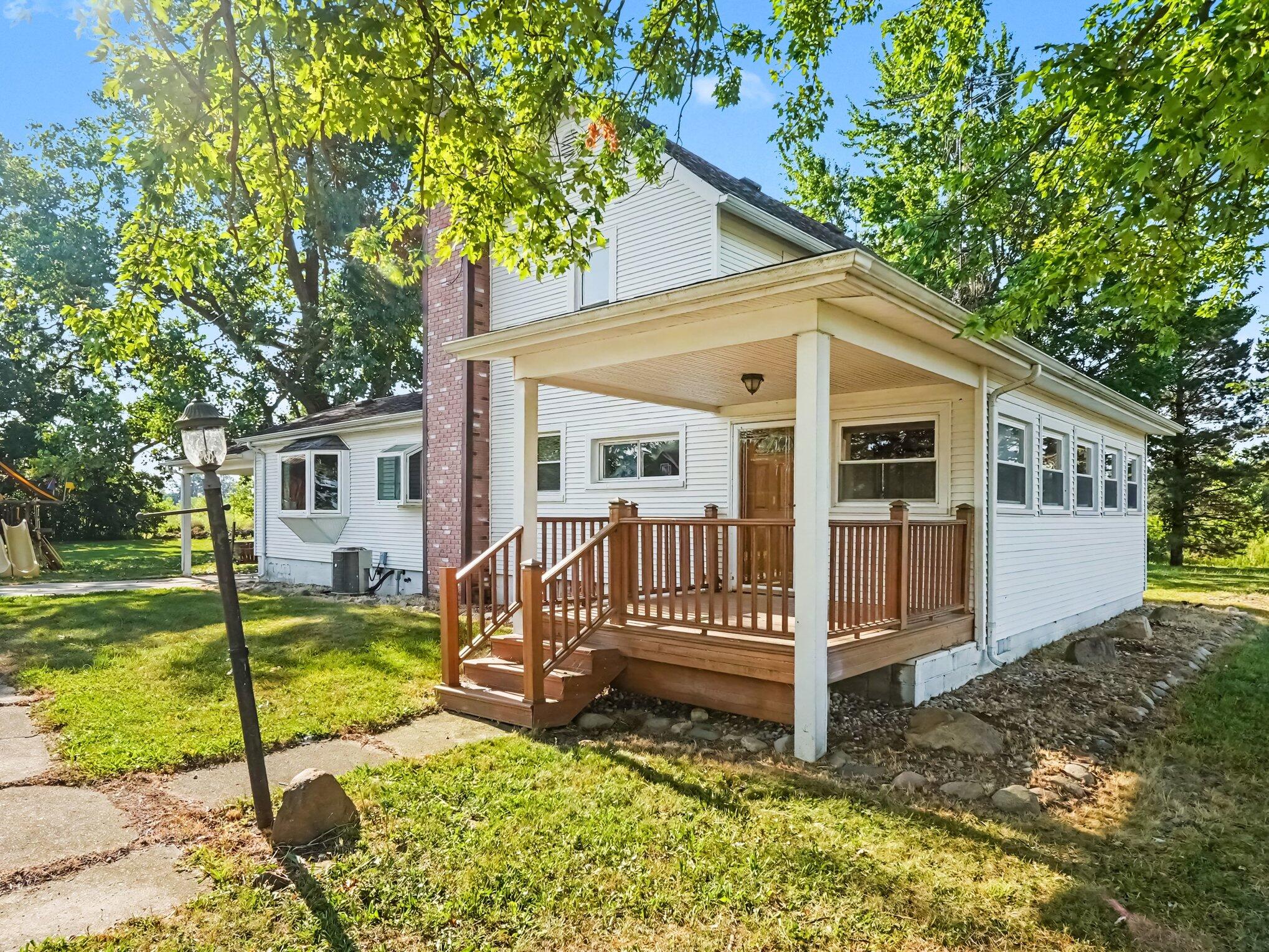 11484 Dennison Road Property Photo 1