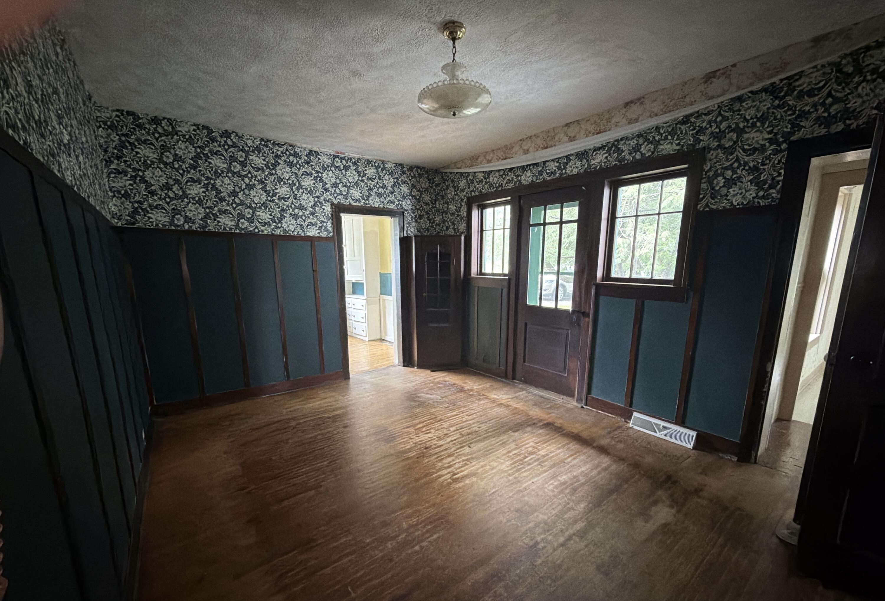 306 N Carland Street Property Photo 41