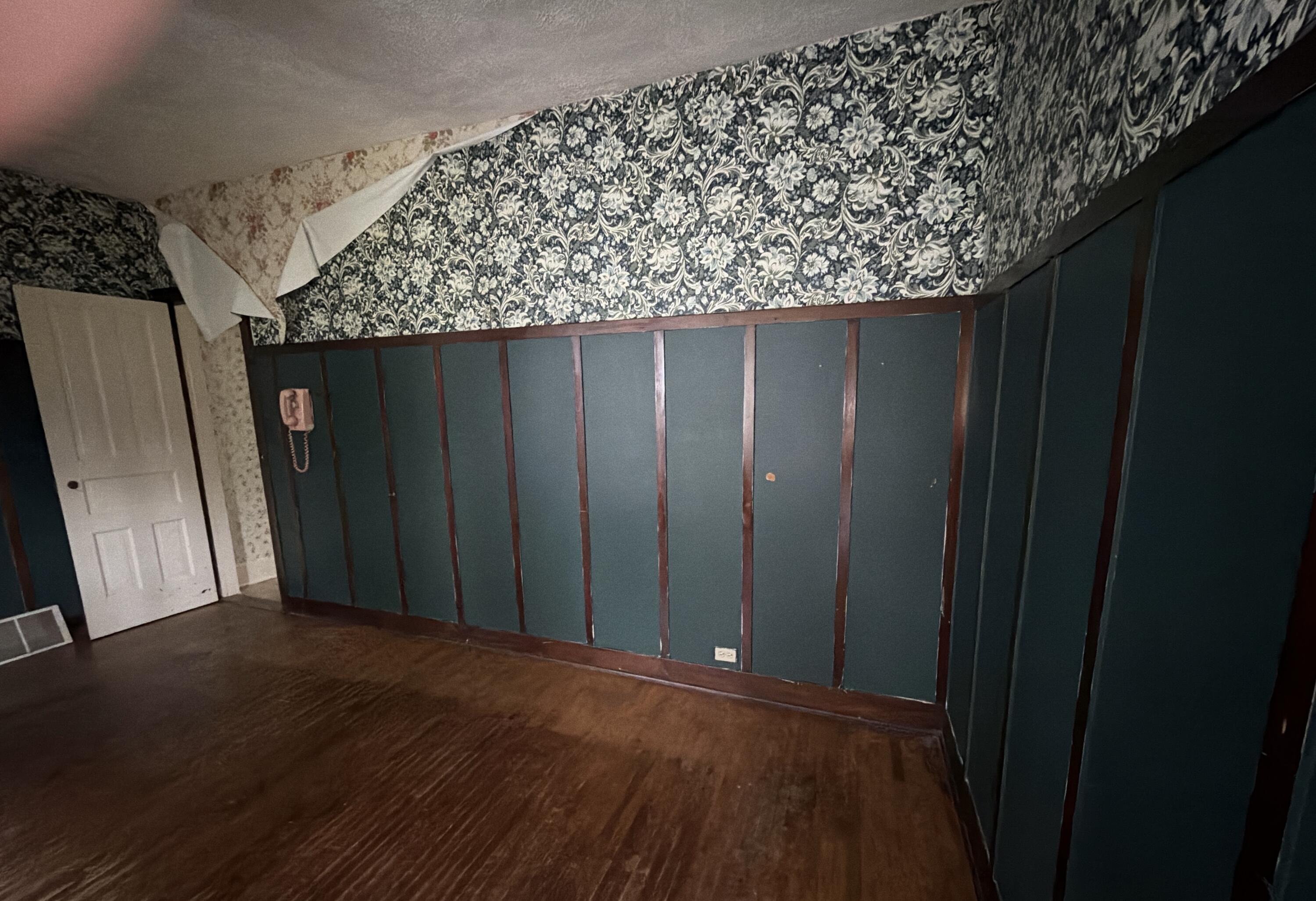 306 N Carland Street Property Photo 42