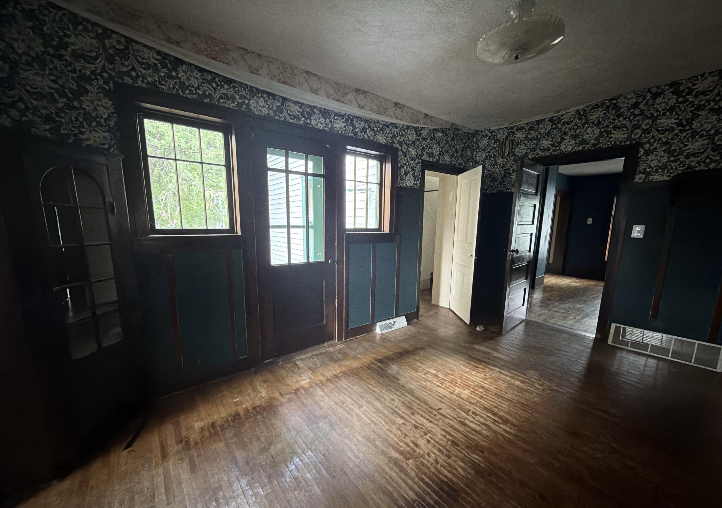 306 N Carland Street Property Photo 43