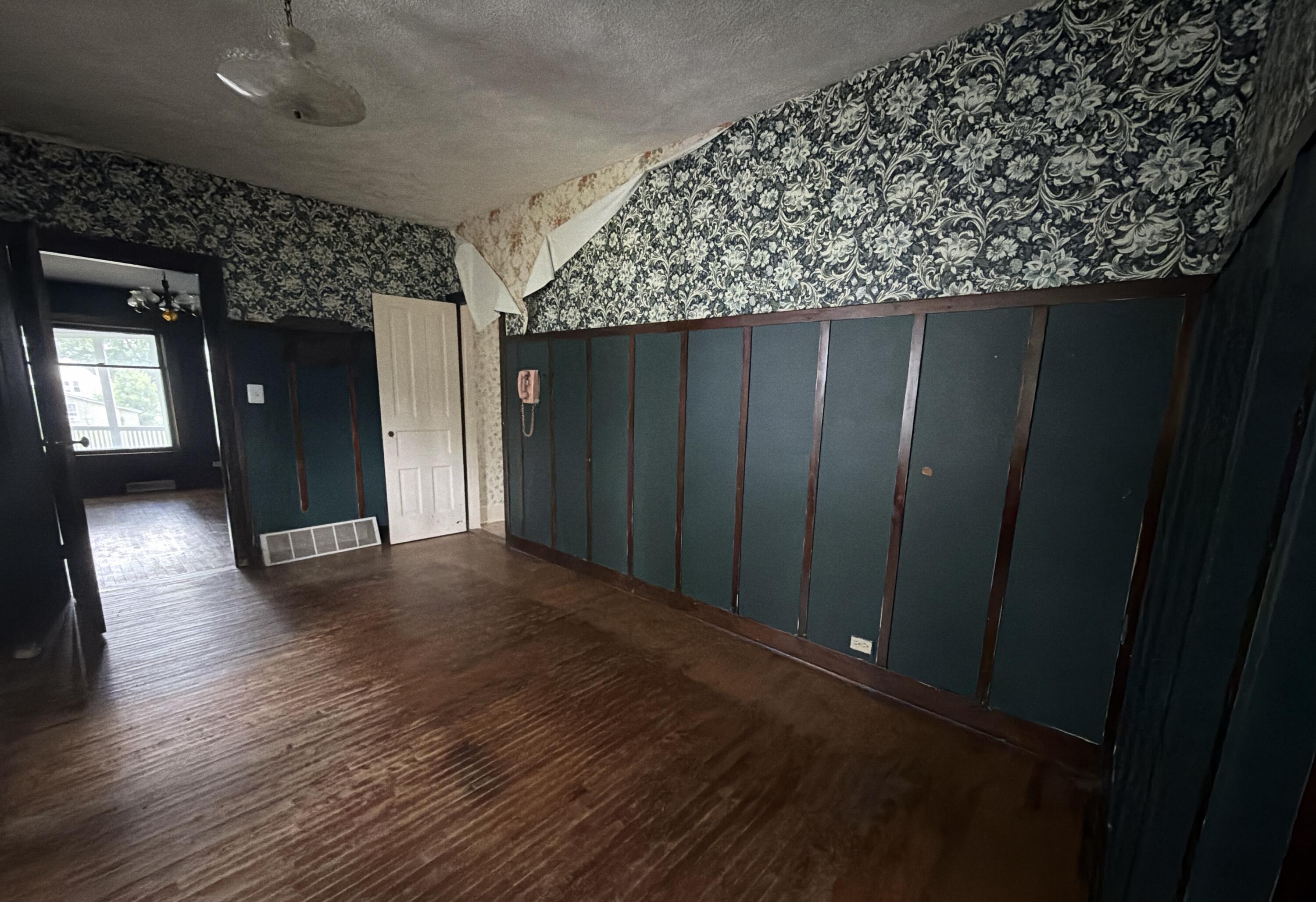 306 N Carland Street Property Photo 44