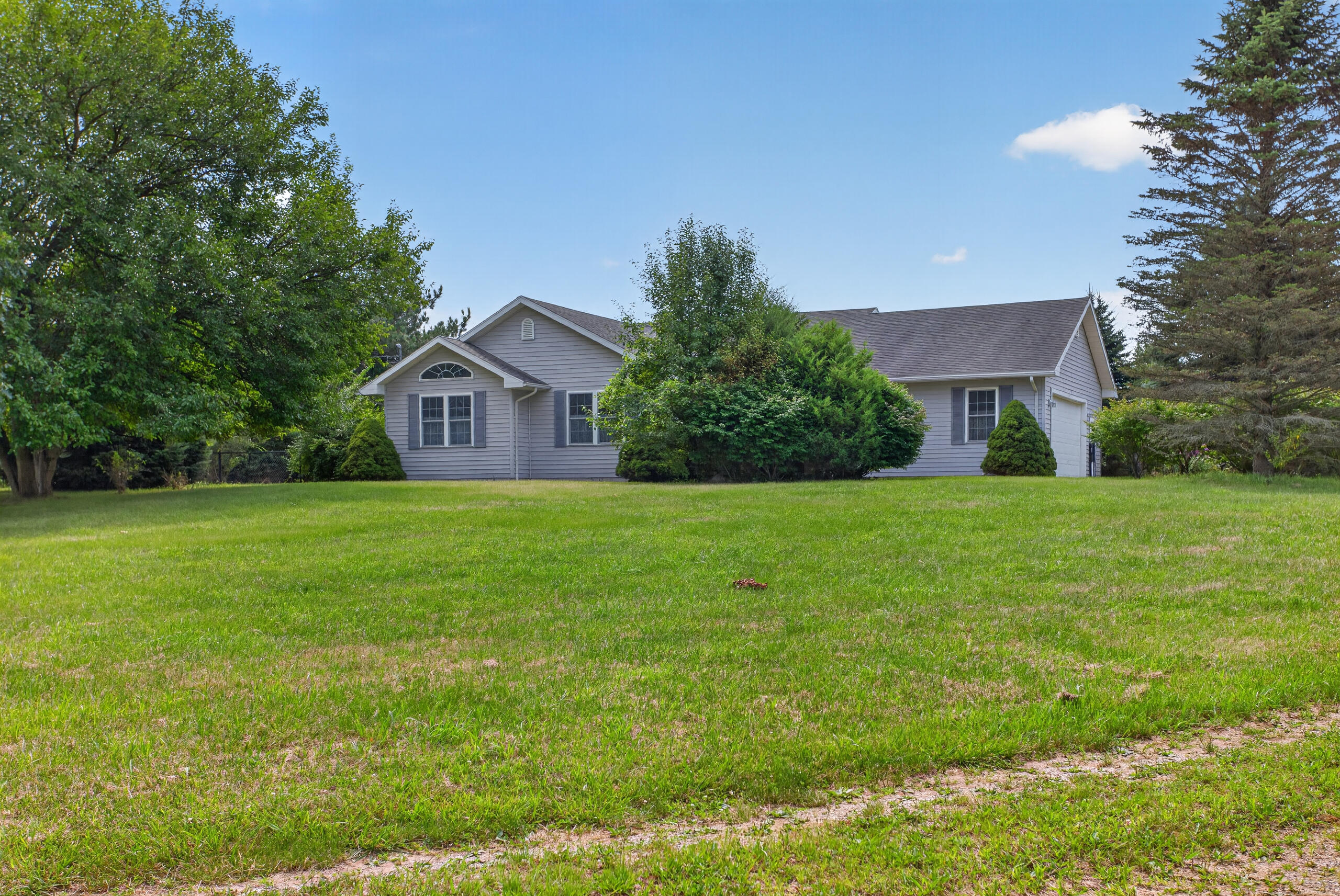 10909 Waterloo-Munith Road Property Photo 1