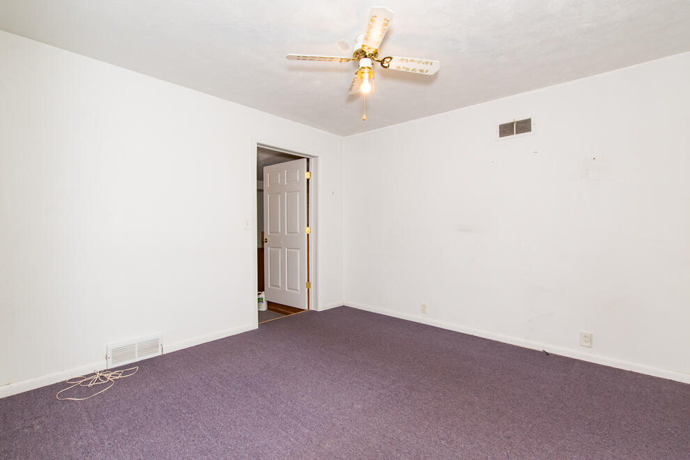 1916 Romence Road Property Photo 24