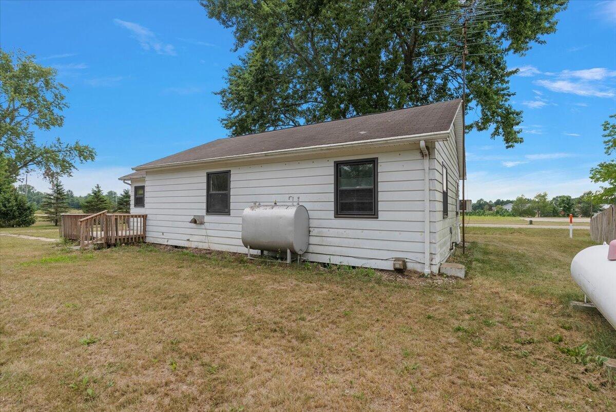 75 4th Street Property Photo 10