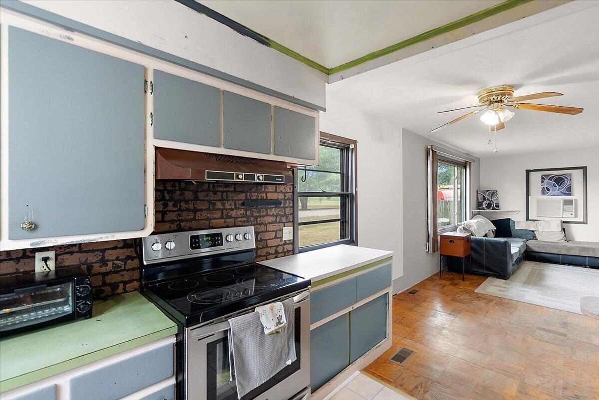 75 4th Street Property Photo 41