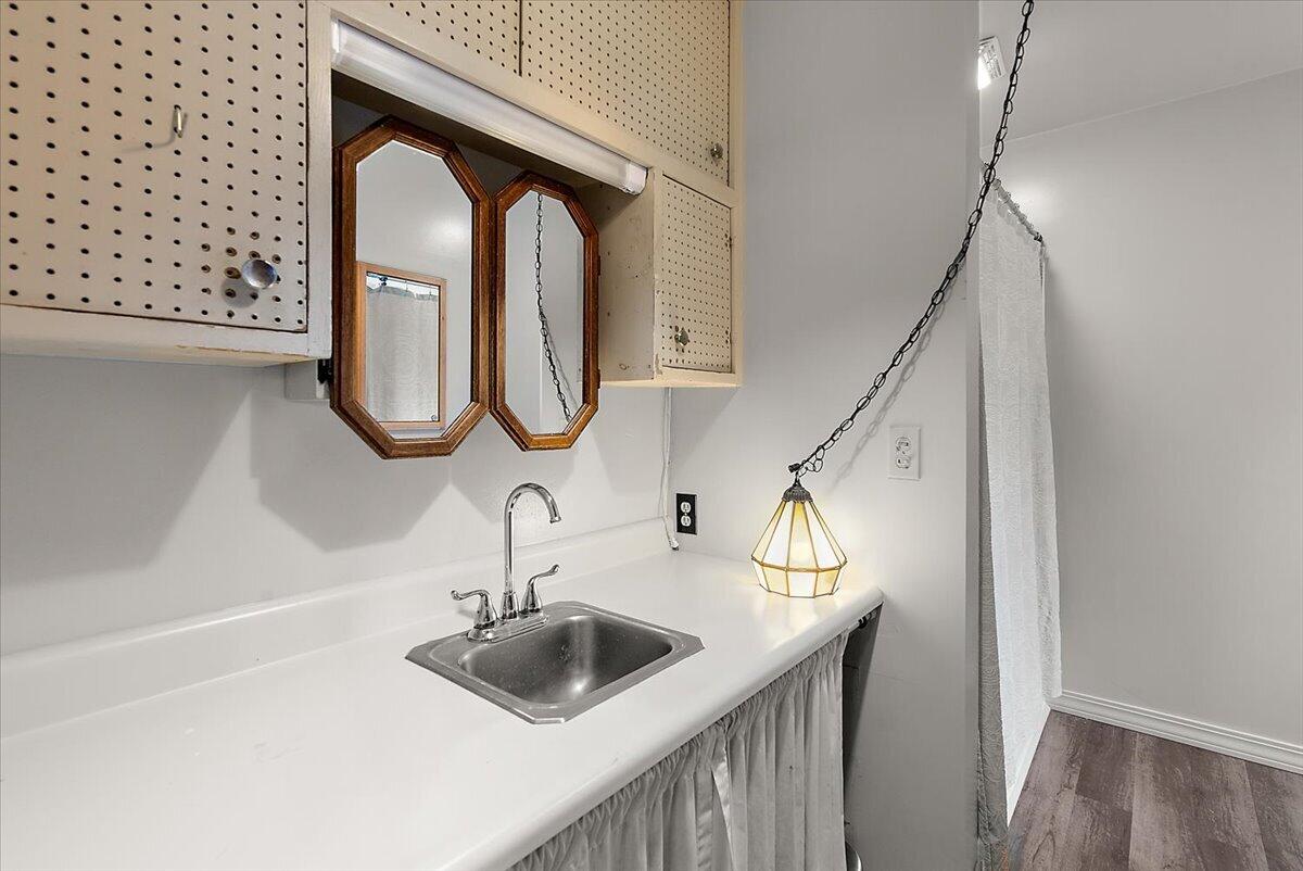 75 4th Street Property Photo 51