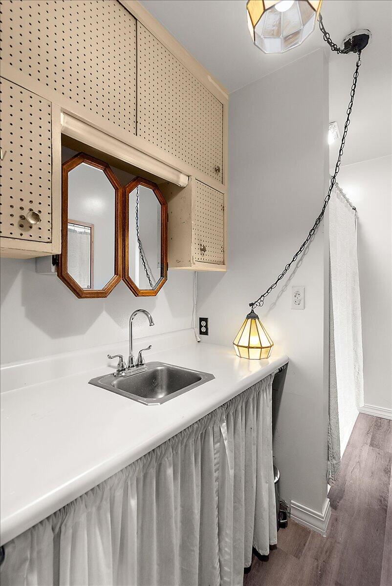 75 4th Street Property Photo 52
