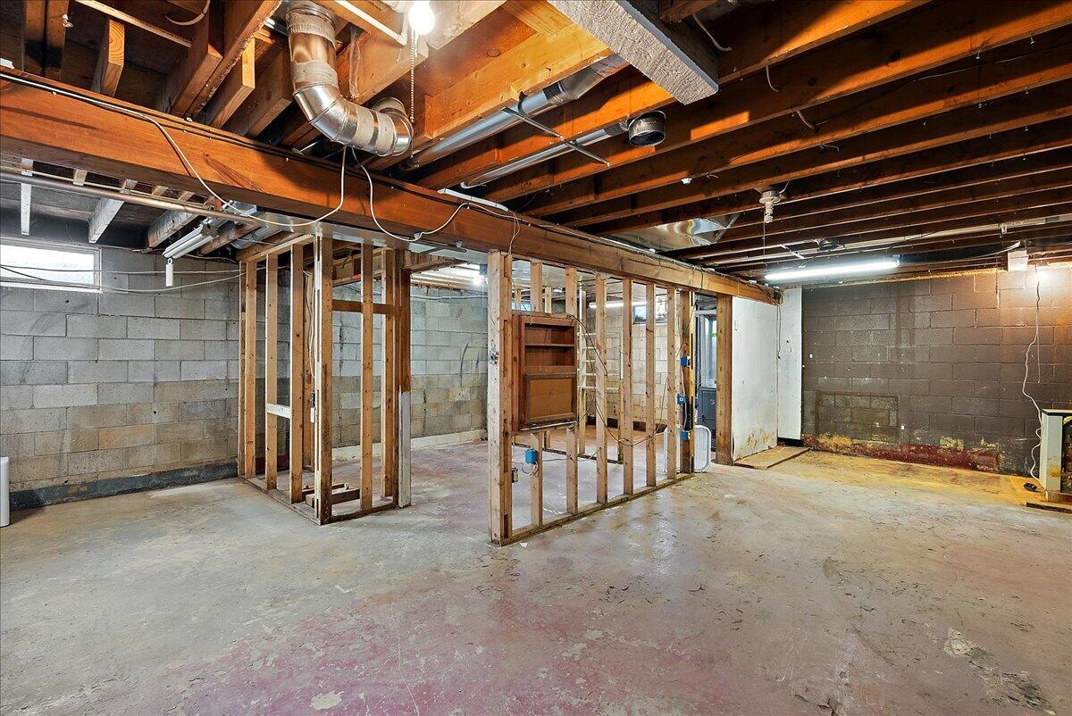 75 4th Street Property Photo 54