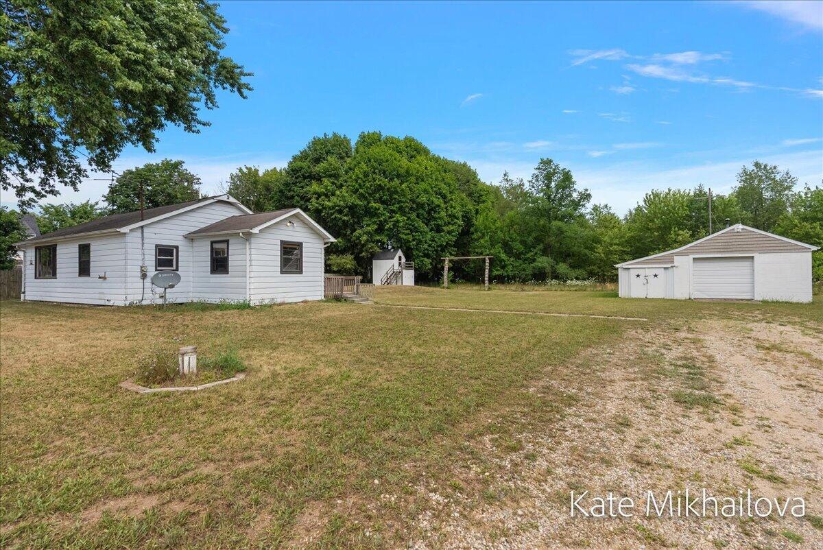 75 4th Street Property Photo 62