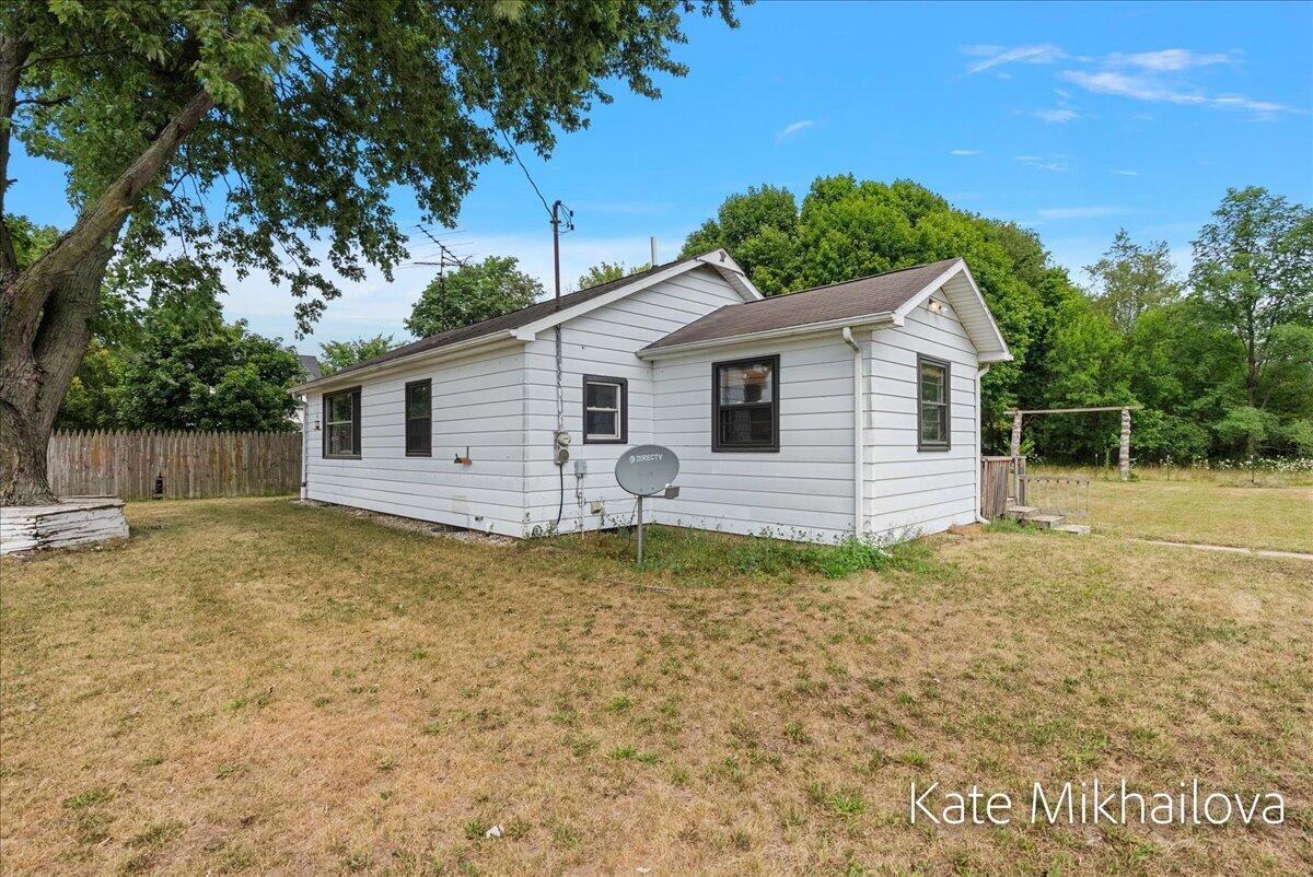 75 4th Street Property Photo 63