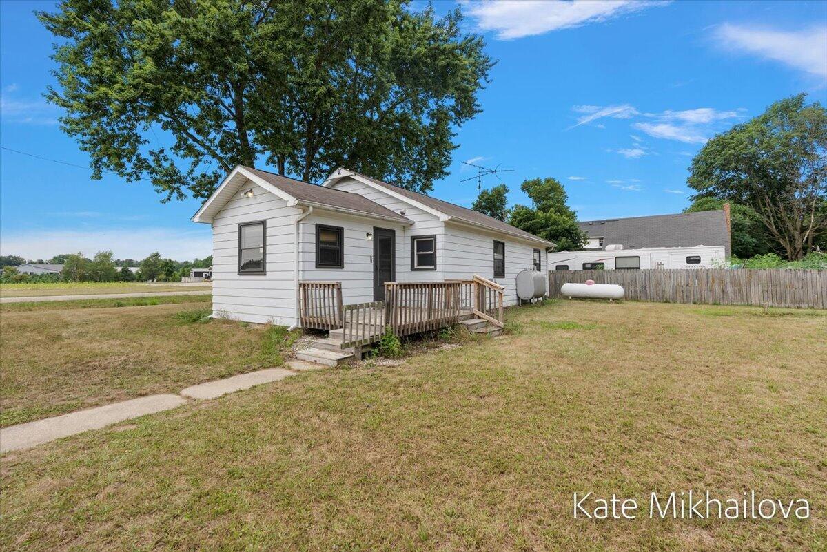 75 4th Street Property Photo 65
