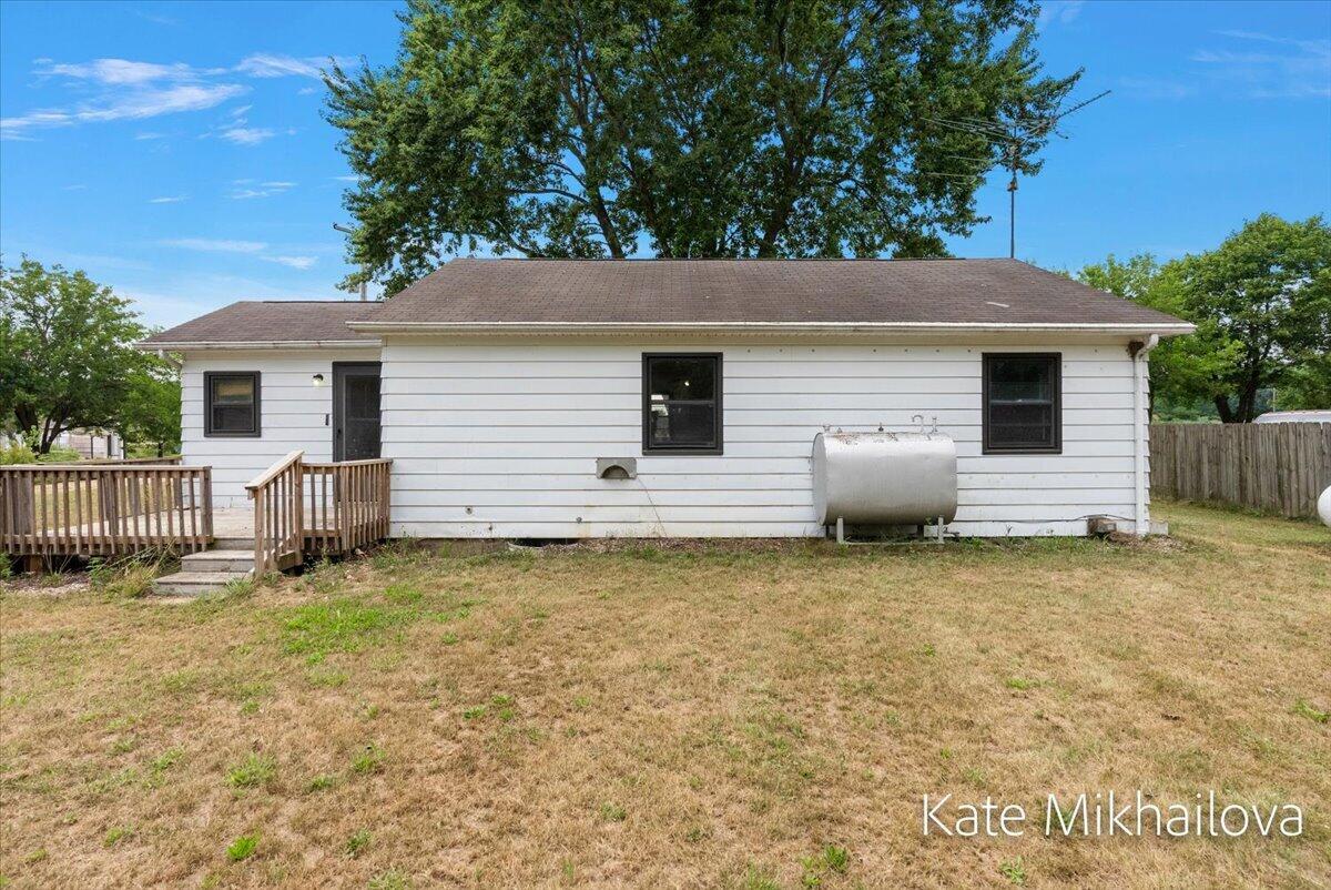 75 4th Street Property Photo 66