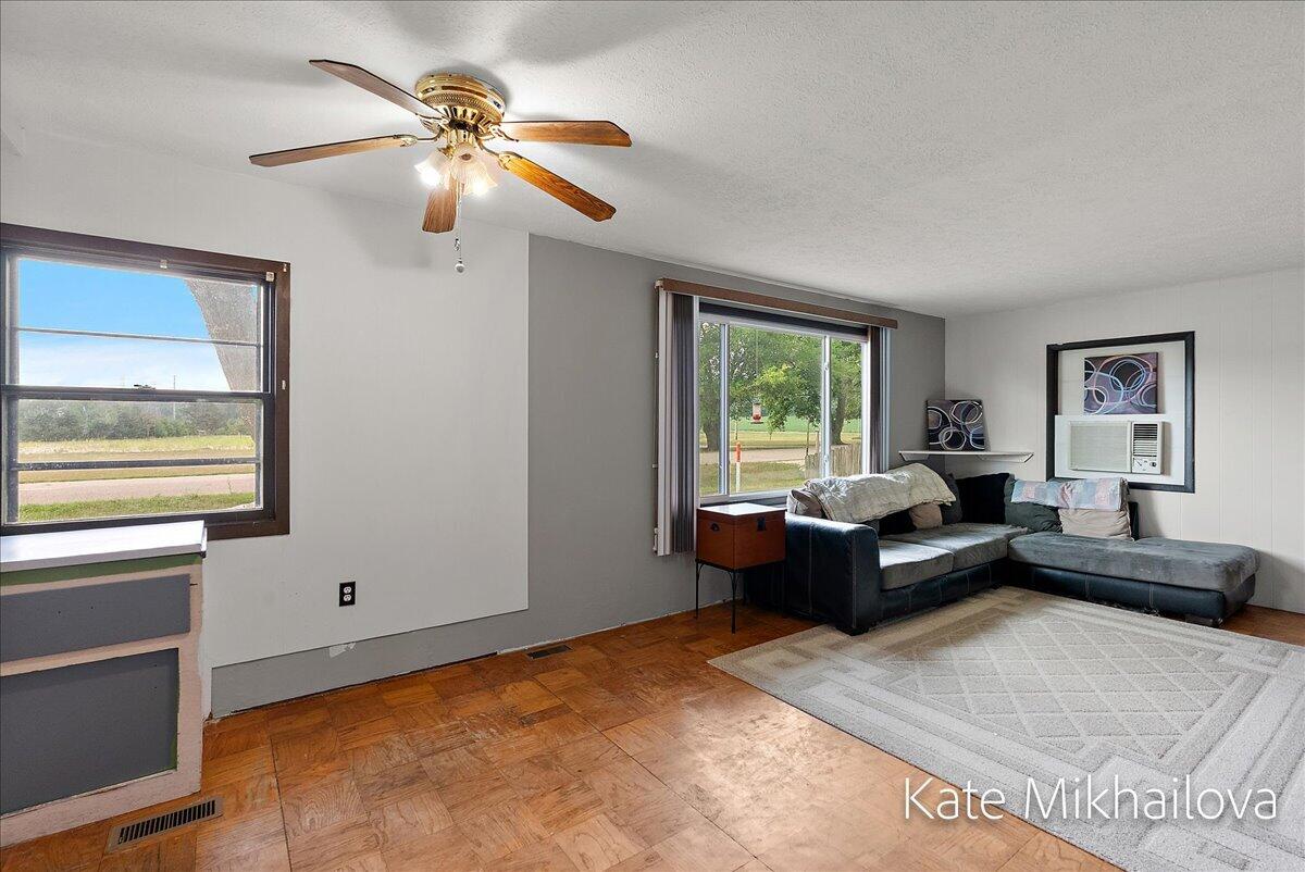 75 4th Street Property Photo 93