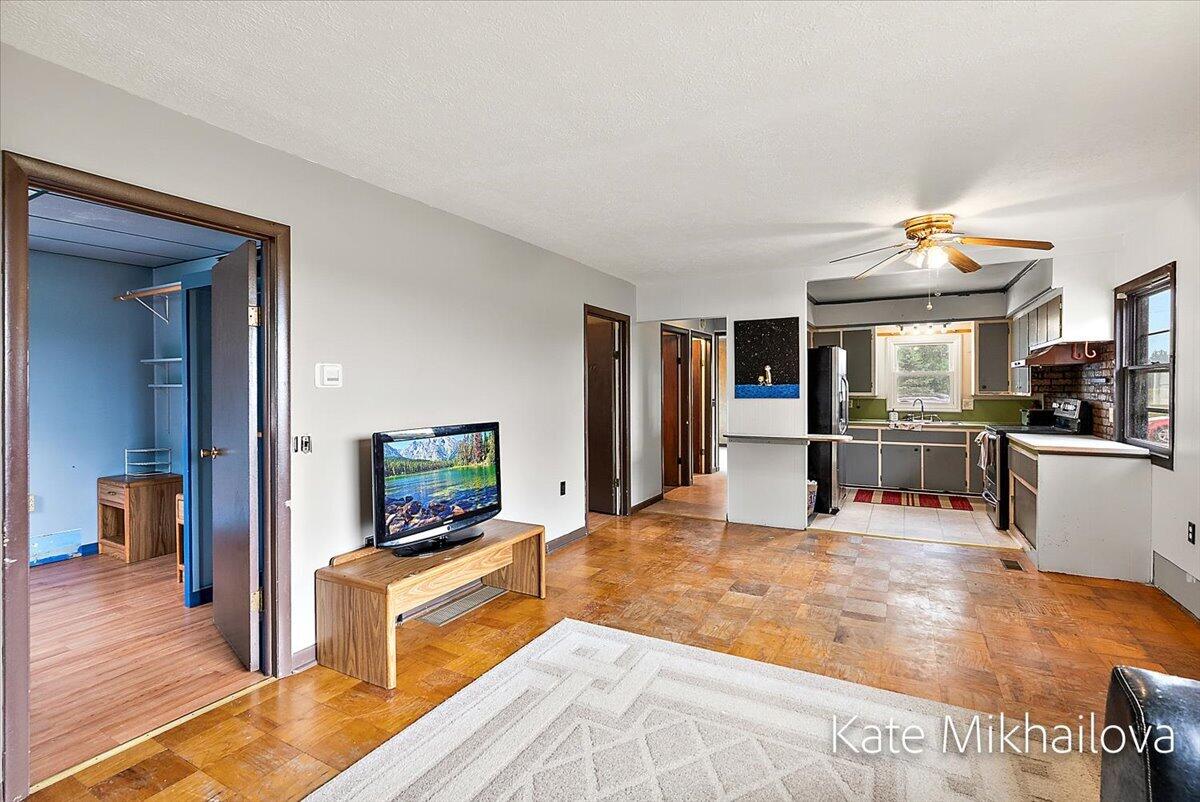 75 4th Street Property Photo 101