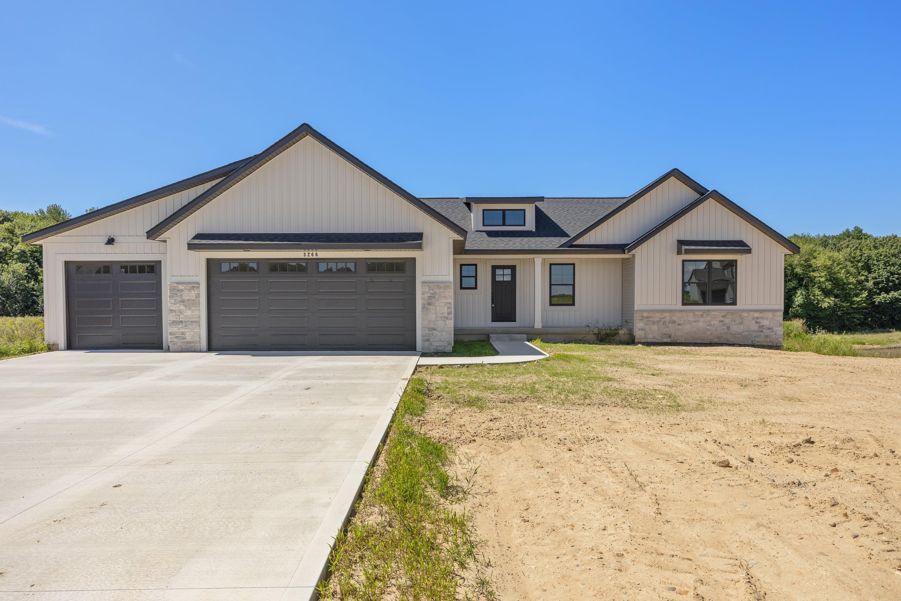 3266 Stonehill Court Property Photo 1