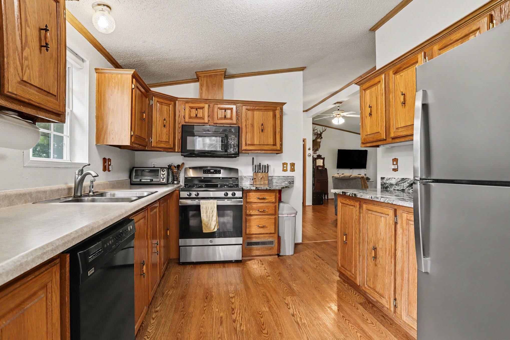 18576 T Drive S Property Photo 14