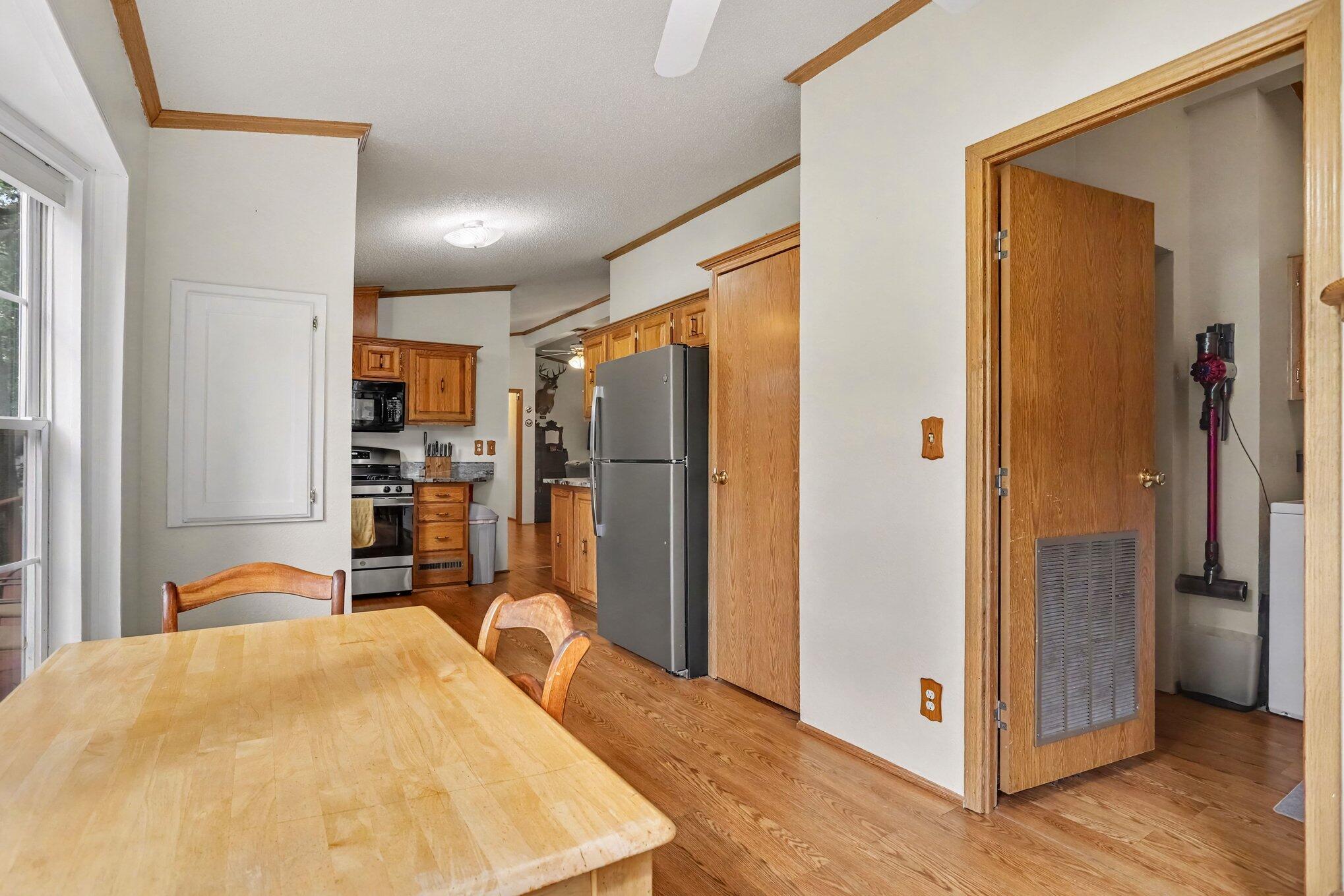 18576 T Drive S Property Photo 15