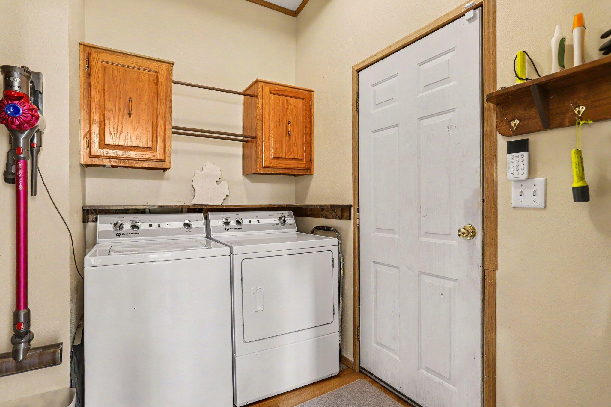 18576 T Drive S Property Photo 24