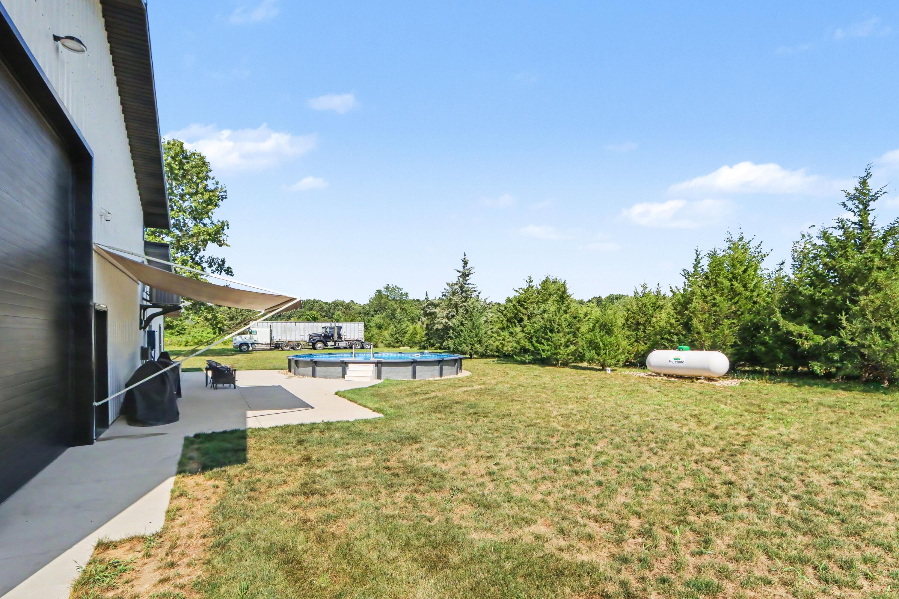 19061 M-60 Property Photo 27