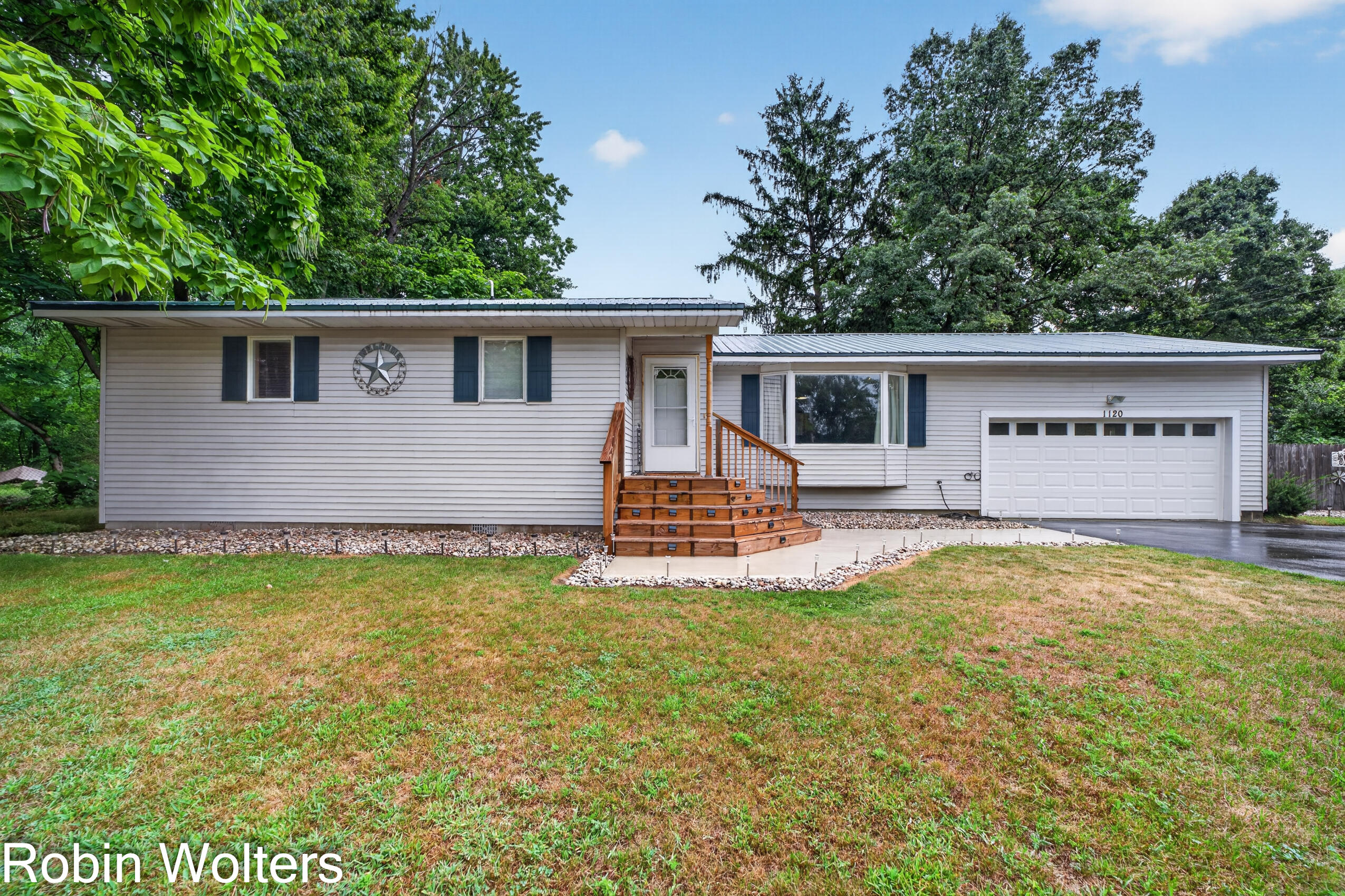 1120 S Mill Iron Road Property Photo 1
