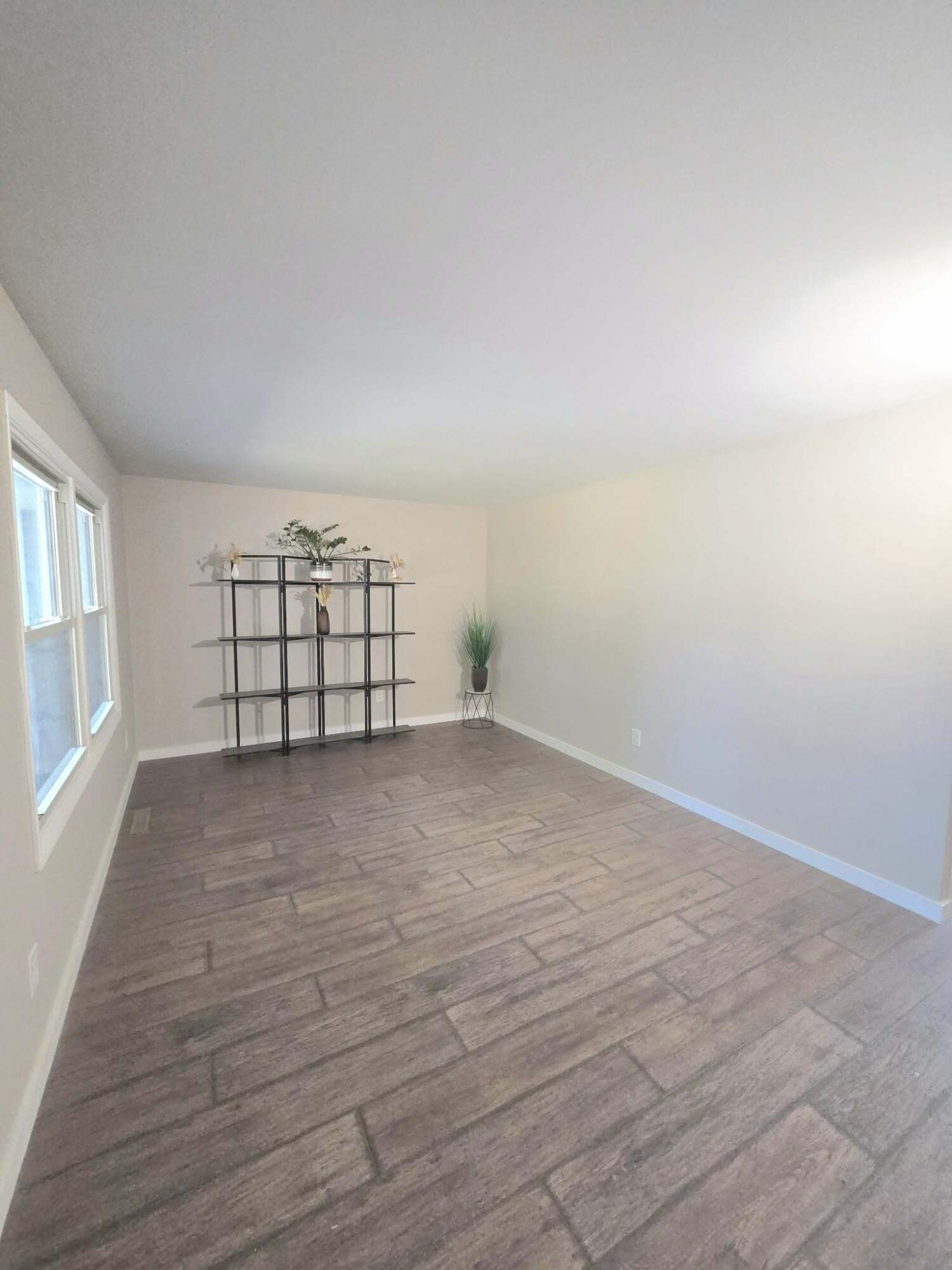 742 Greenridge Road Property Photo 4