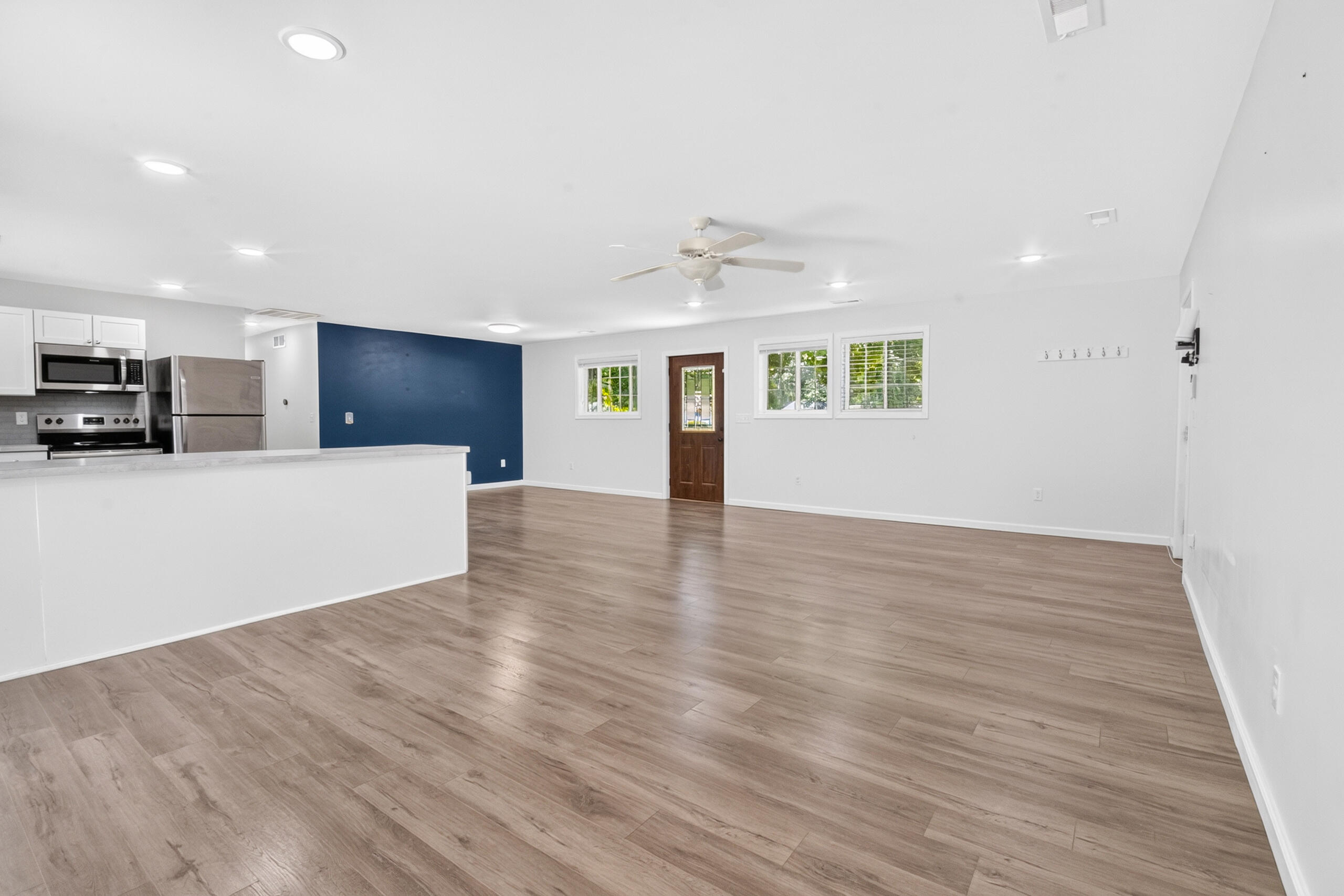 15286 Ackerson Drive Property Photo 4