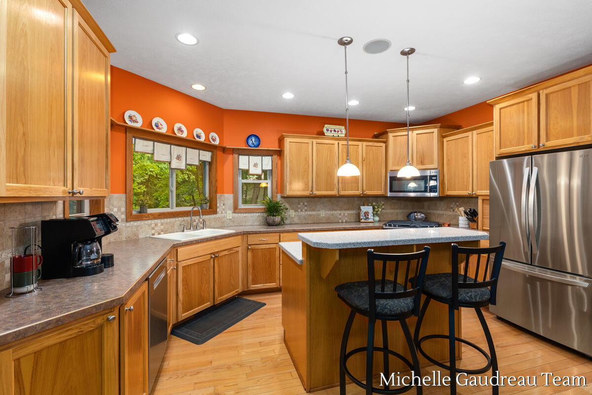 6244 Black Creek Drive Property Photo 16