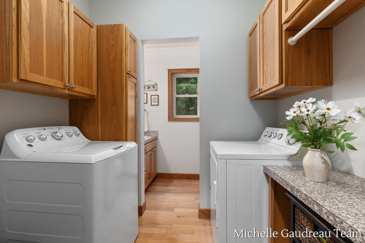 6244 Black Creek Drive Property Photo 20