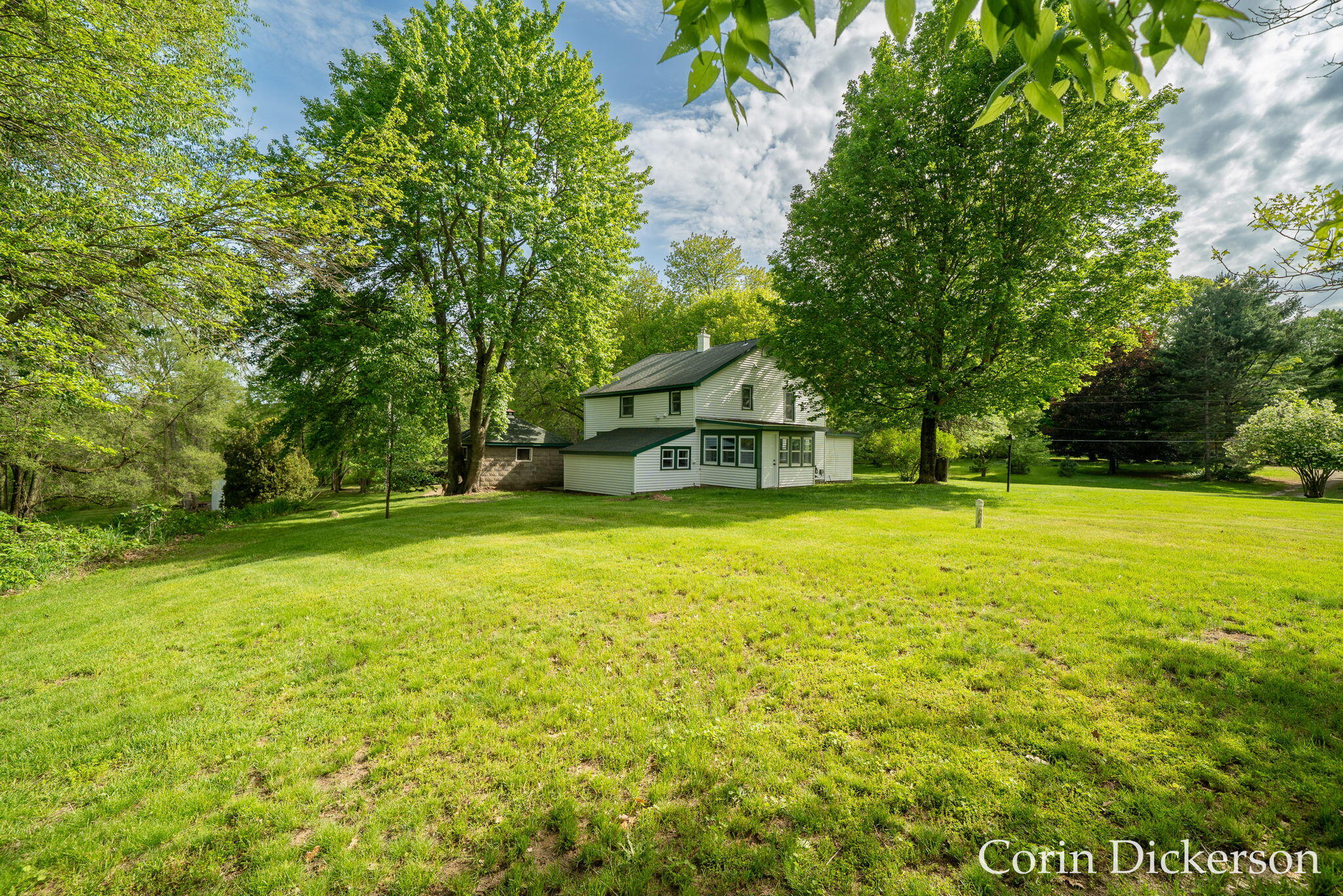 10860 Douglas Avenue Property Photo 1