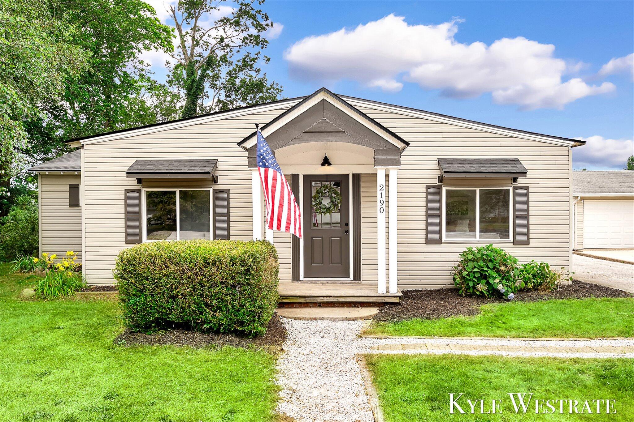 2190 68th Street Property Photo 1