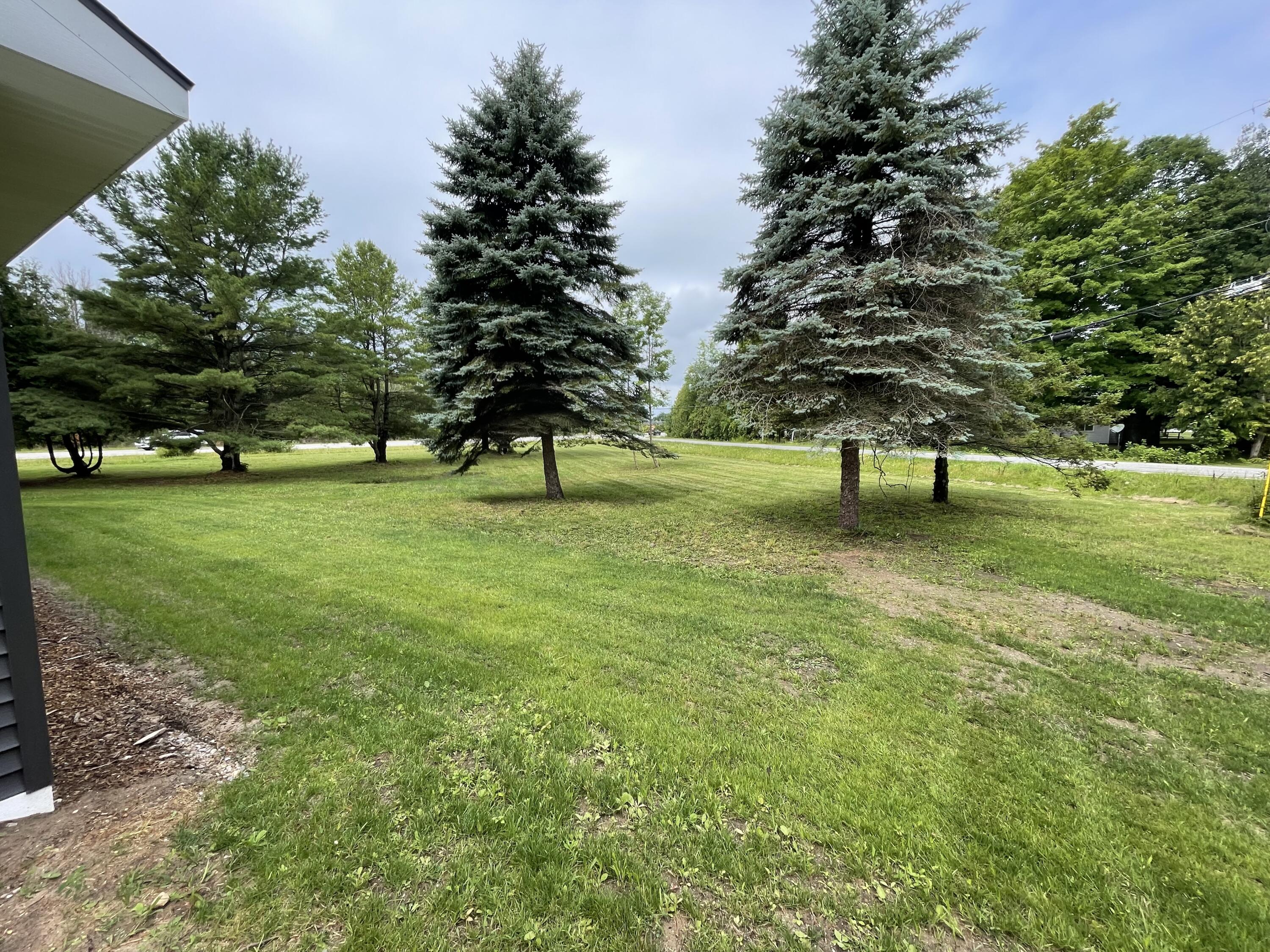 8279 Cherry Avenue Property Photo 7