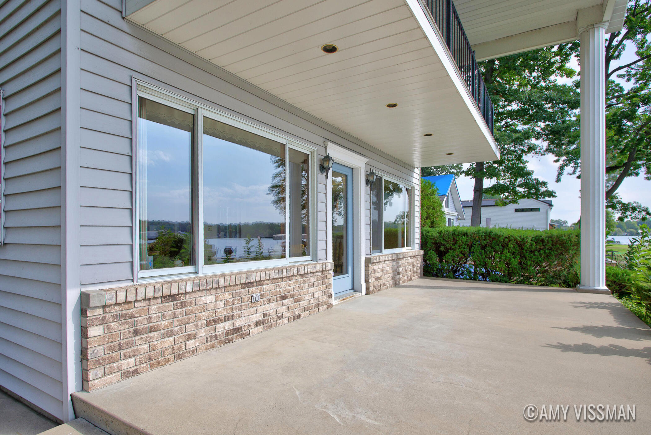 2083 Archwood Drive Property Photo 4