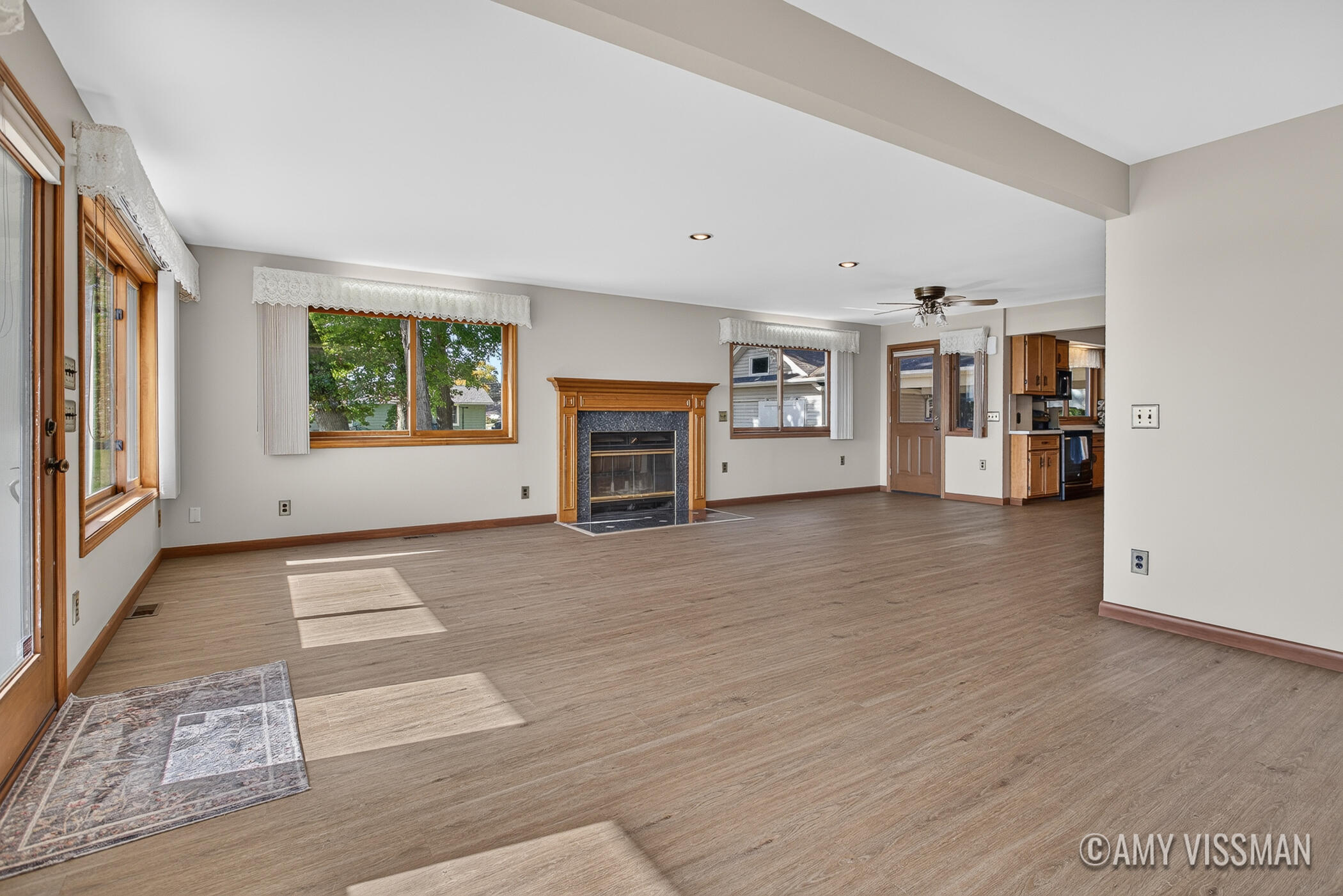 2083 Archwood Drive Property Photo 8
