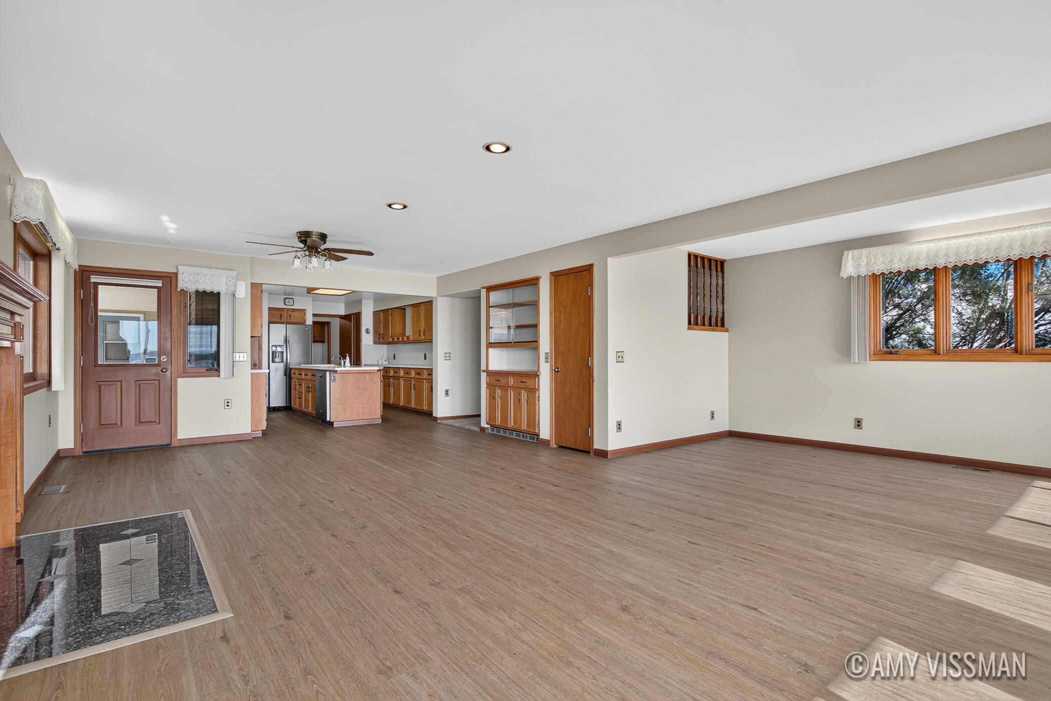 2083 Archwood Drive Property Photo 10