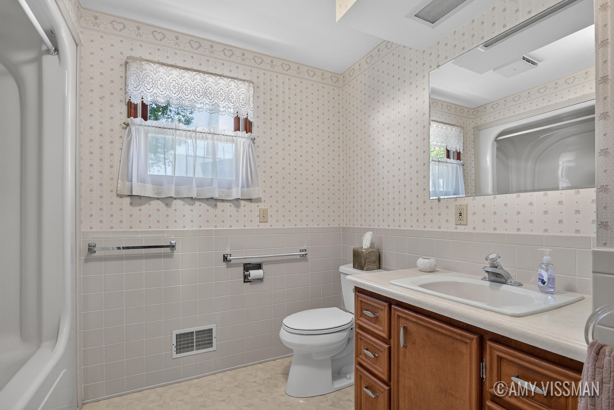 2083 Archwood Drive Property Photo 22