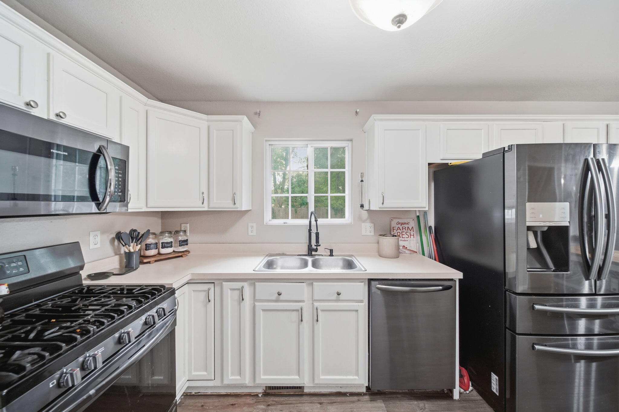 7966 Village Green Lane Property Photo 11