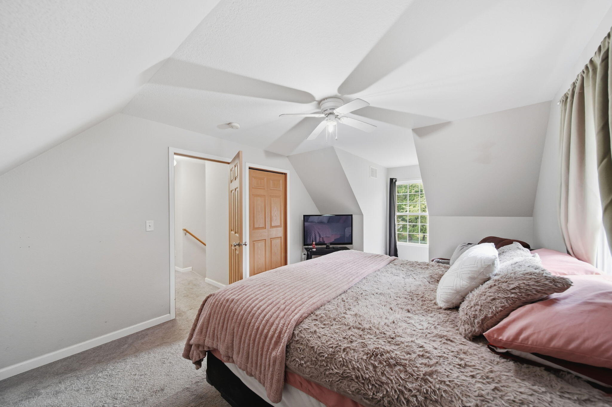 7966 Village Green Lane Property Photo 17