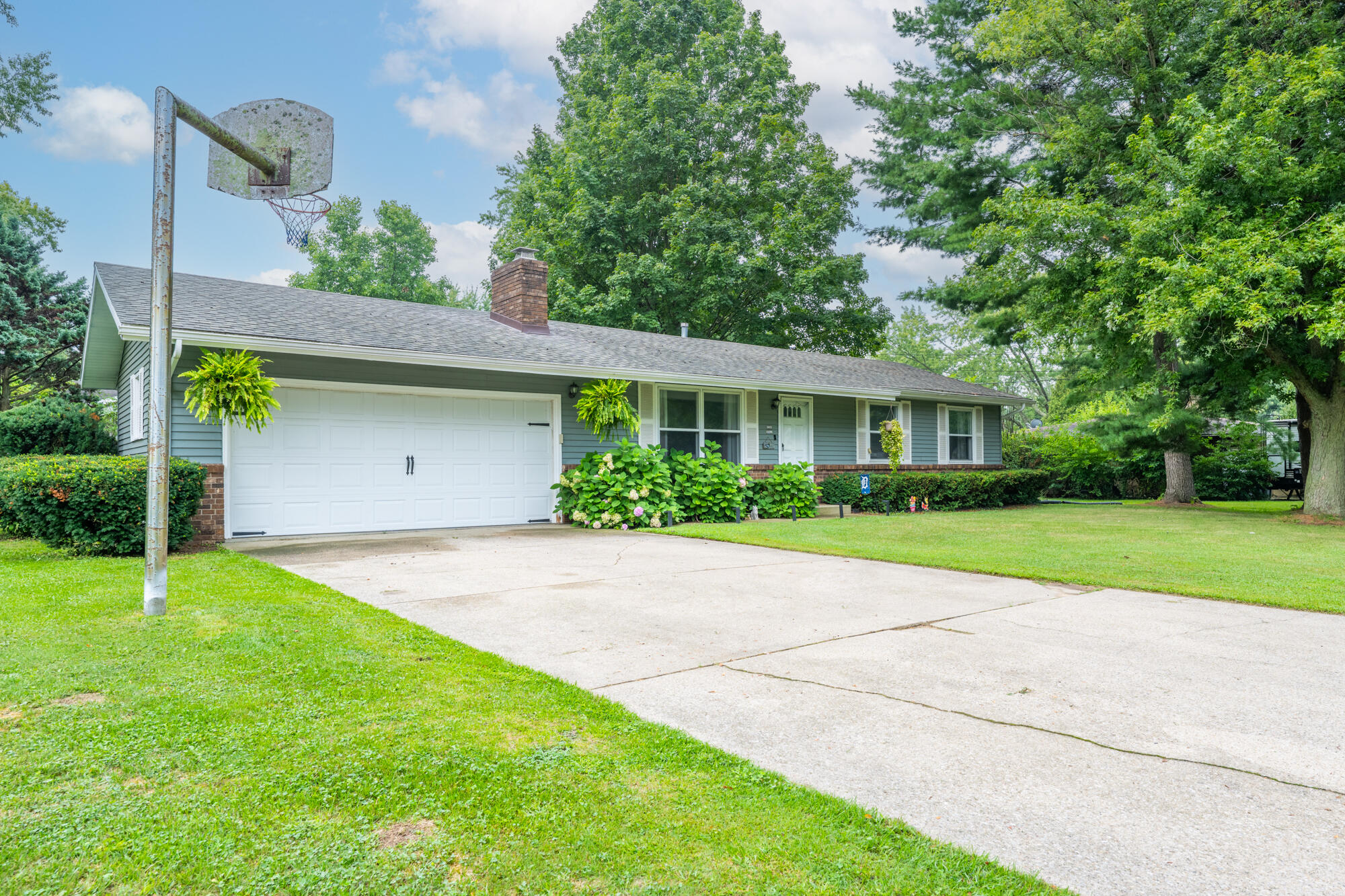 536 Dell Street Property Photo 24