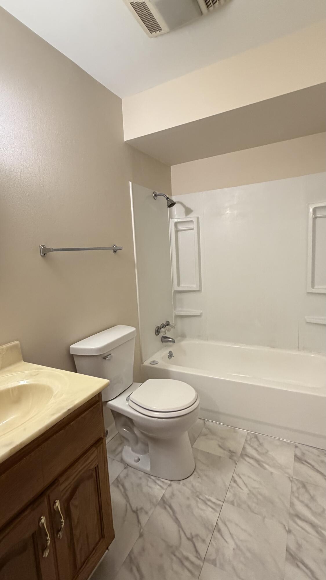 6489 Sorby Highway 101 Property Photo 14